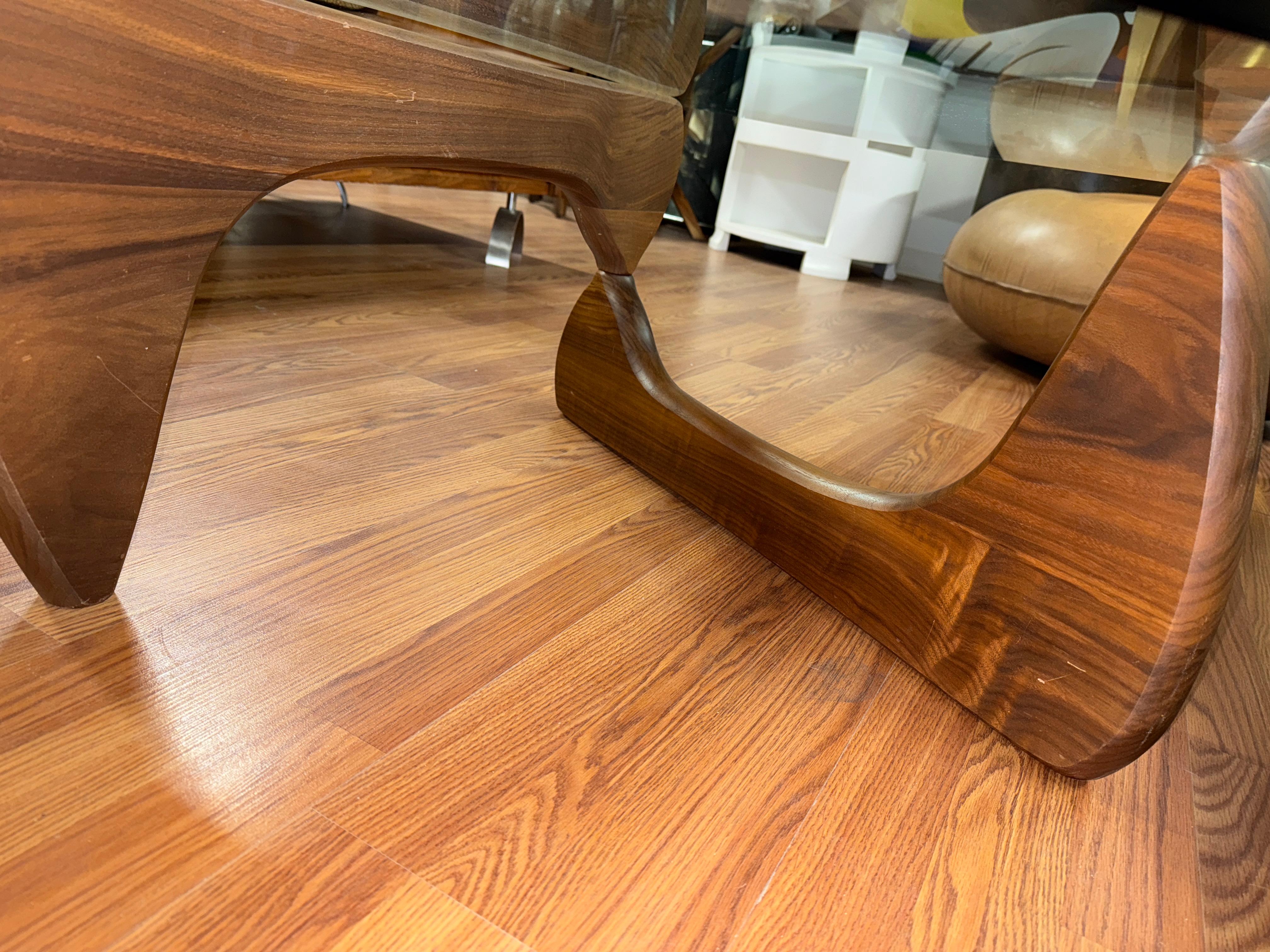 Isamu Noguchi for Herman Miller Coffee Table in Walnut, Signed 7