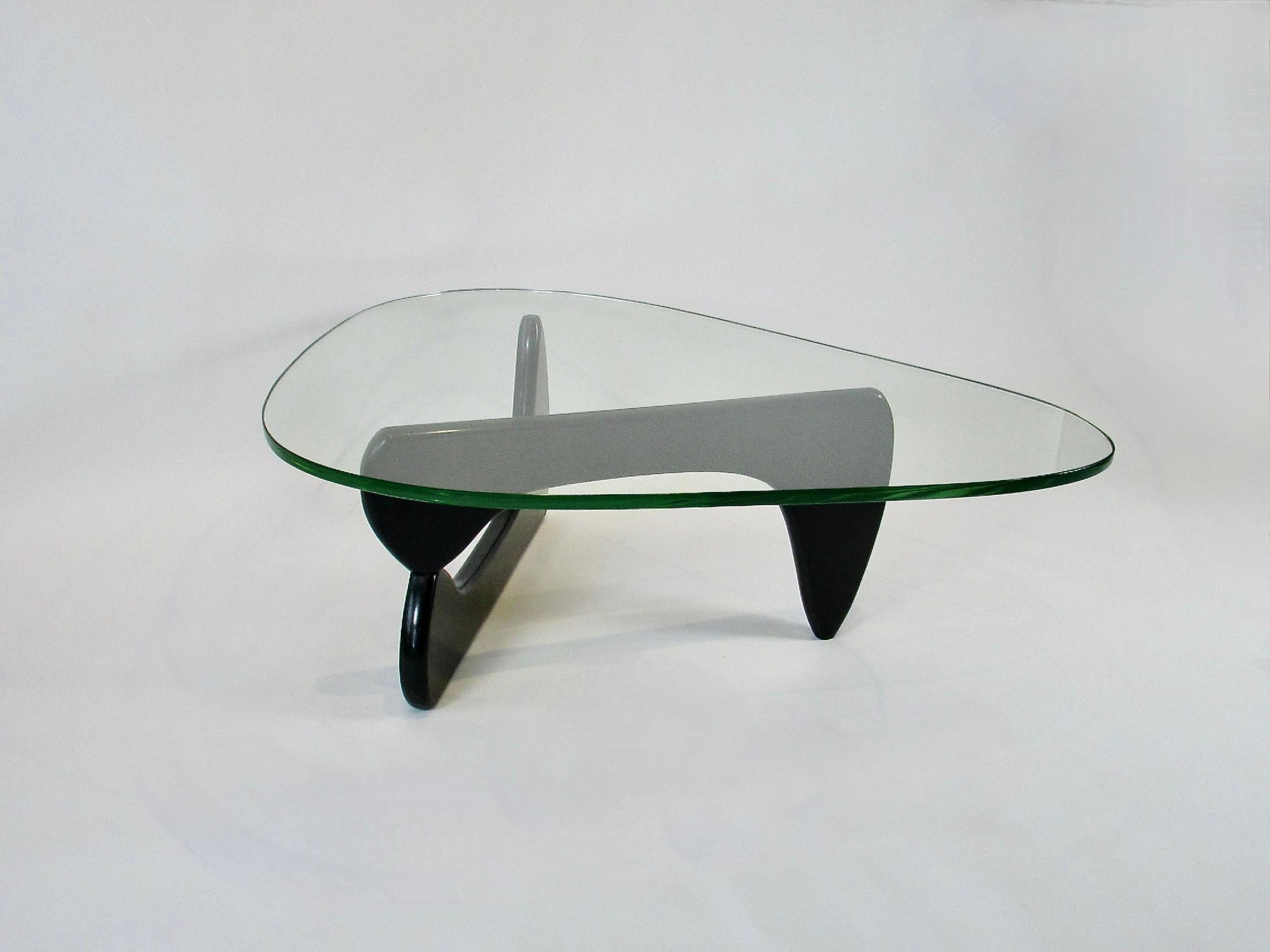 Hand-Crafted Isamu Noguchi  for Herman Miller IN-50 Cocktail Table For Sale