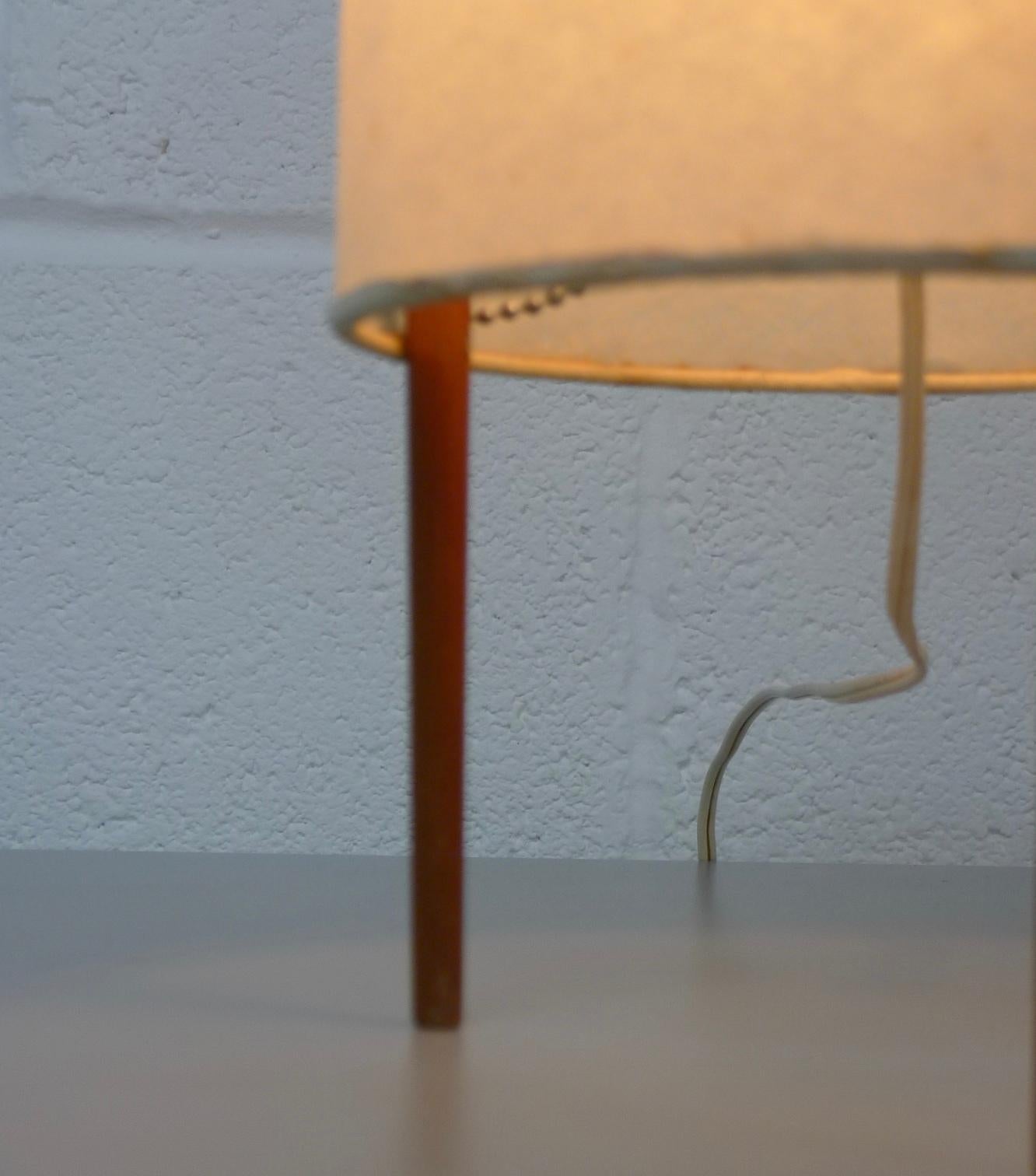 Mid-Century Modern Isamu Noguchi for Knoll International, USA, Model 9 Cylinder Table Lamp