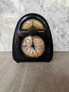 Isamu Noguchi Hawkeye "Measured Time" Clock and Kitchen Timer