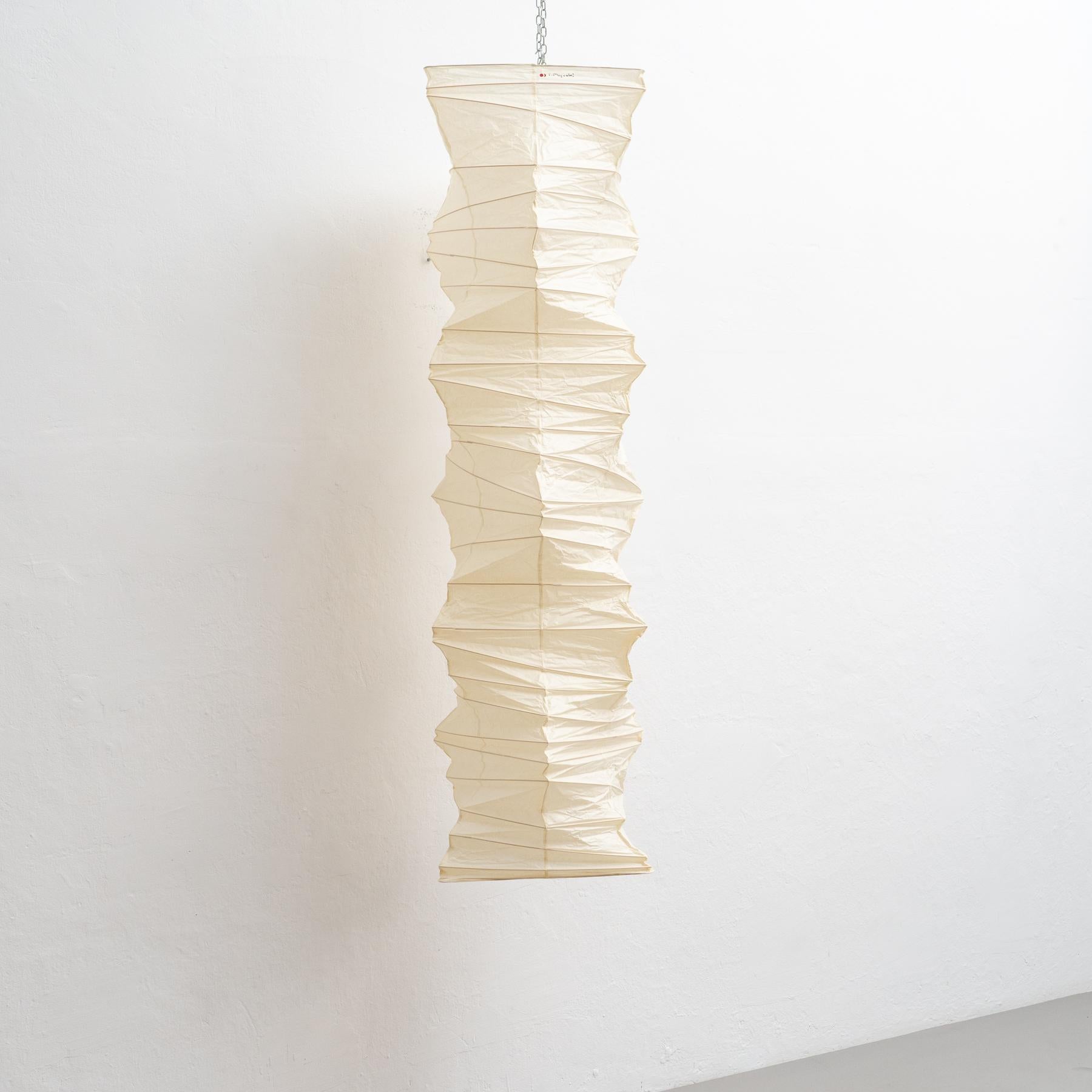 Isamu Noguchi Mid-Century Modern 33N Pendant Lamp In Good Condition For Sale In Barcelona, Barcelona