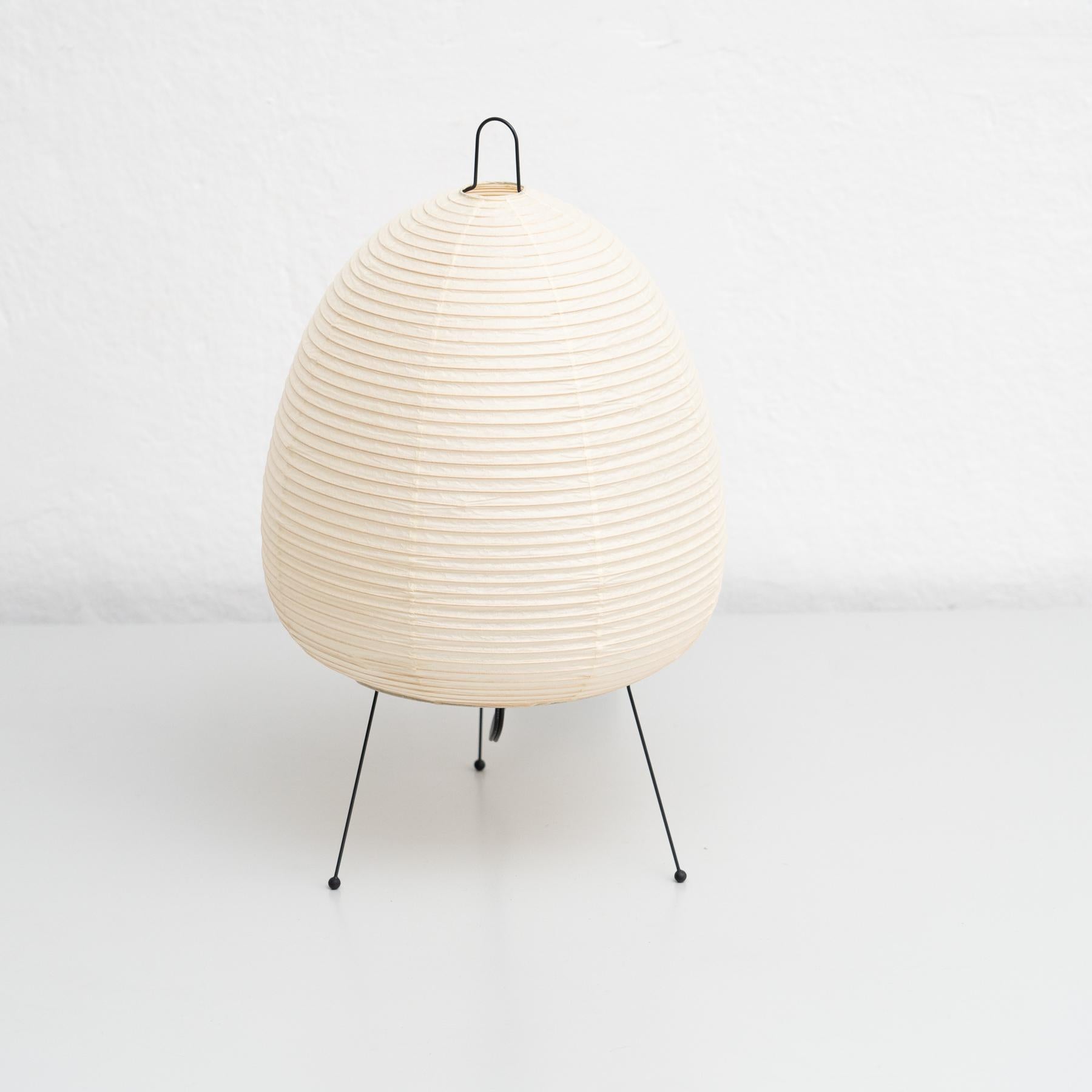 Mid-Century Modern Isamu Noguchi Mid Century Modern Akari 1A table Lamp For Sale