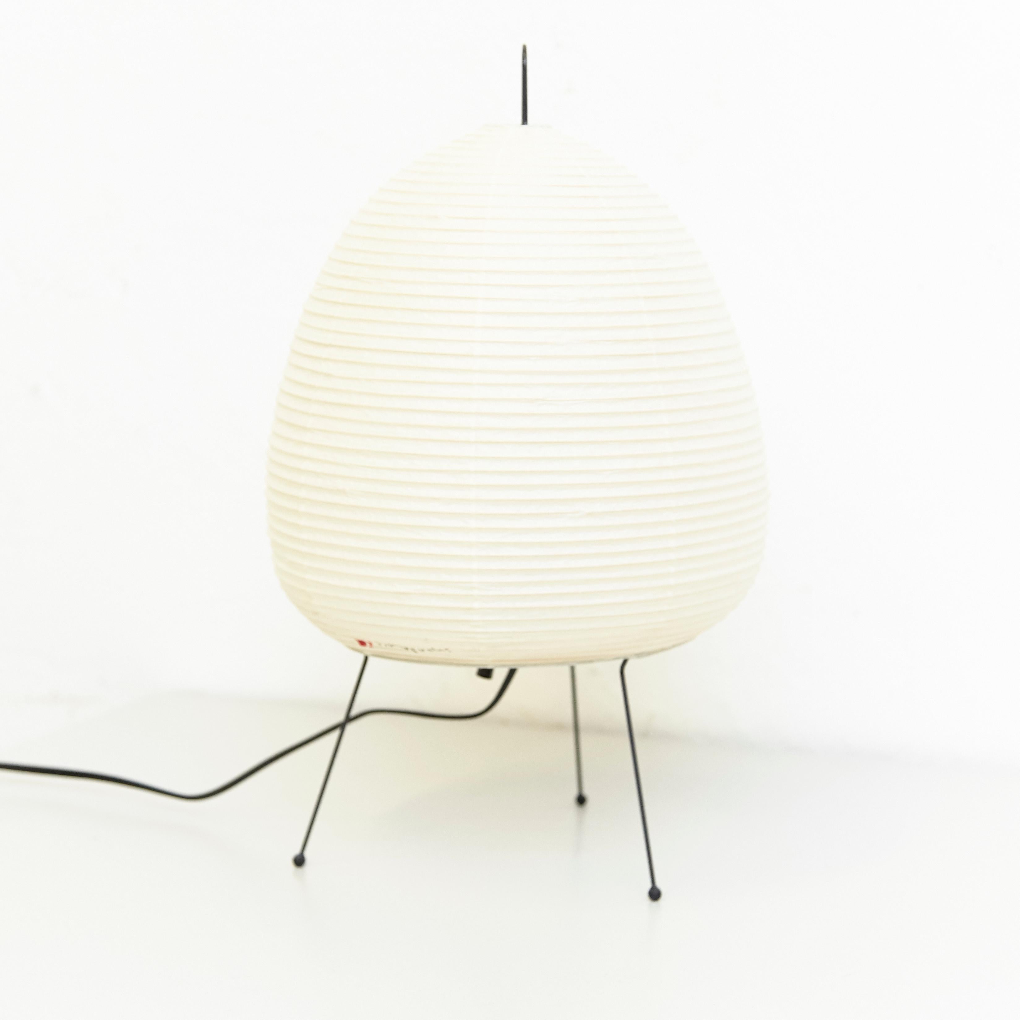 Isamu Noguchi Mid-Century Modern Akari 1A Table Lamp In Good Condition In Barcelona, Barcelona