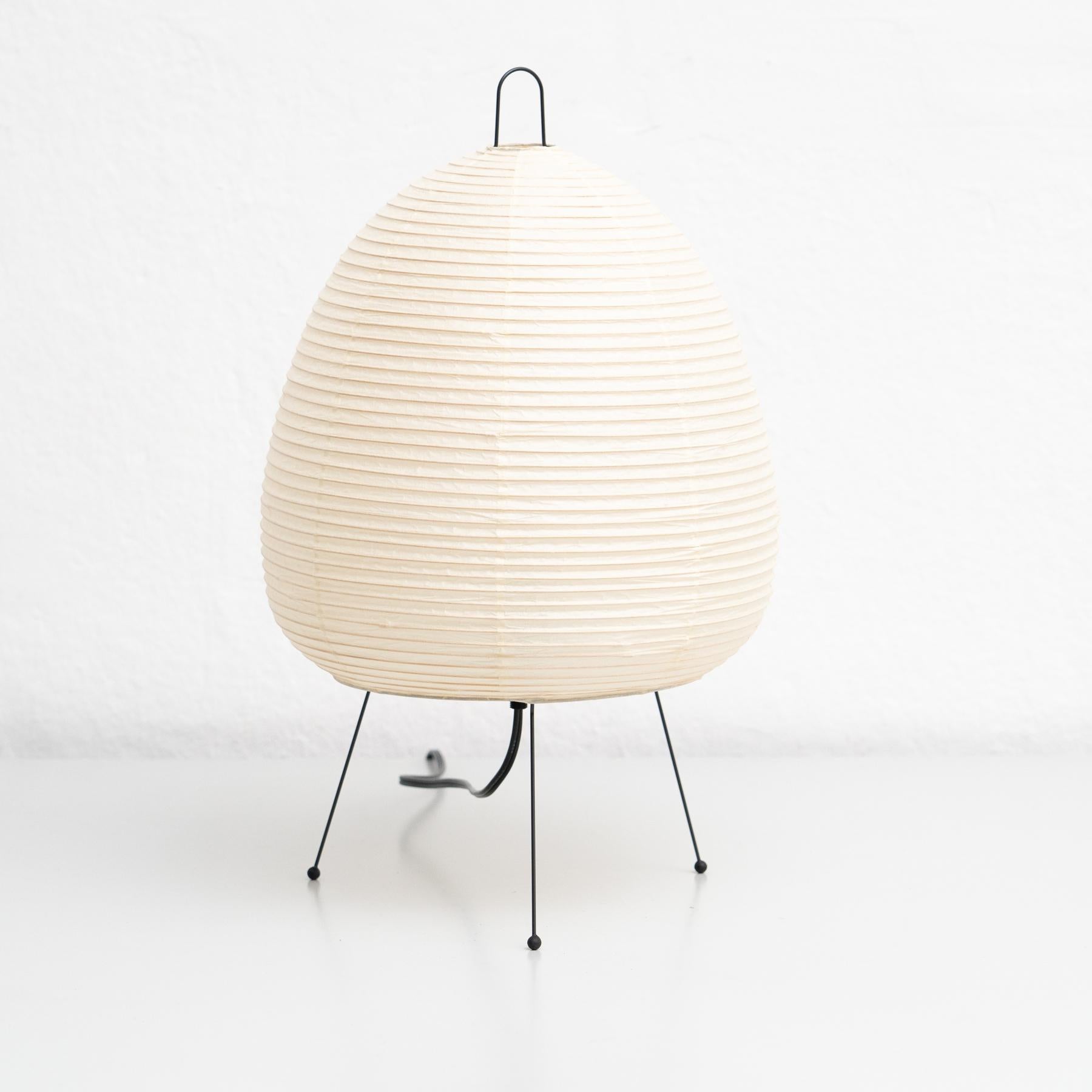 Japanese Isamu Noguchi Mid Century Modern Akari 1A table Lamp For Sale