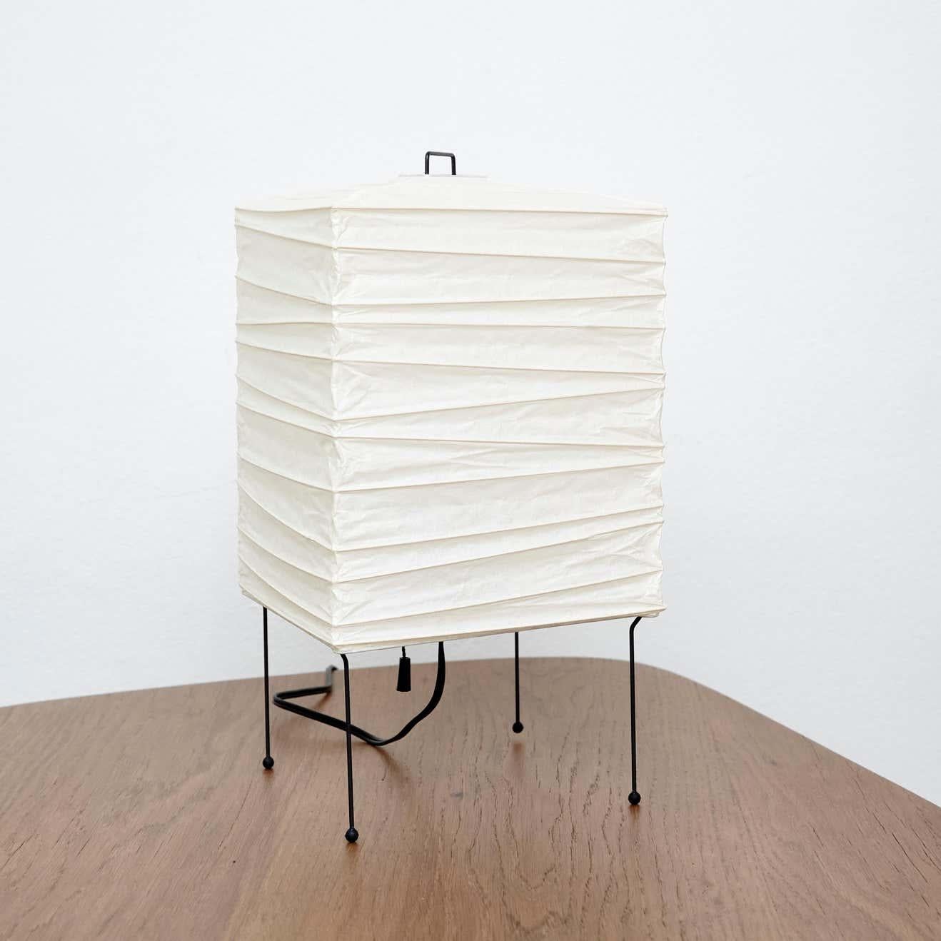 Japanese Isamu Noguchi Mid-Century Modern Washi Paper 1 Lamp