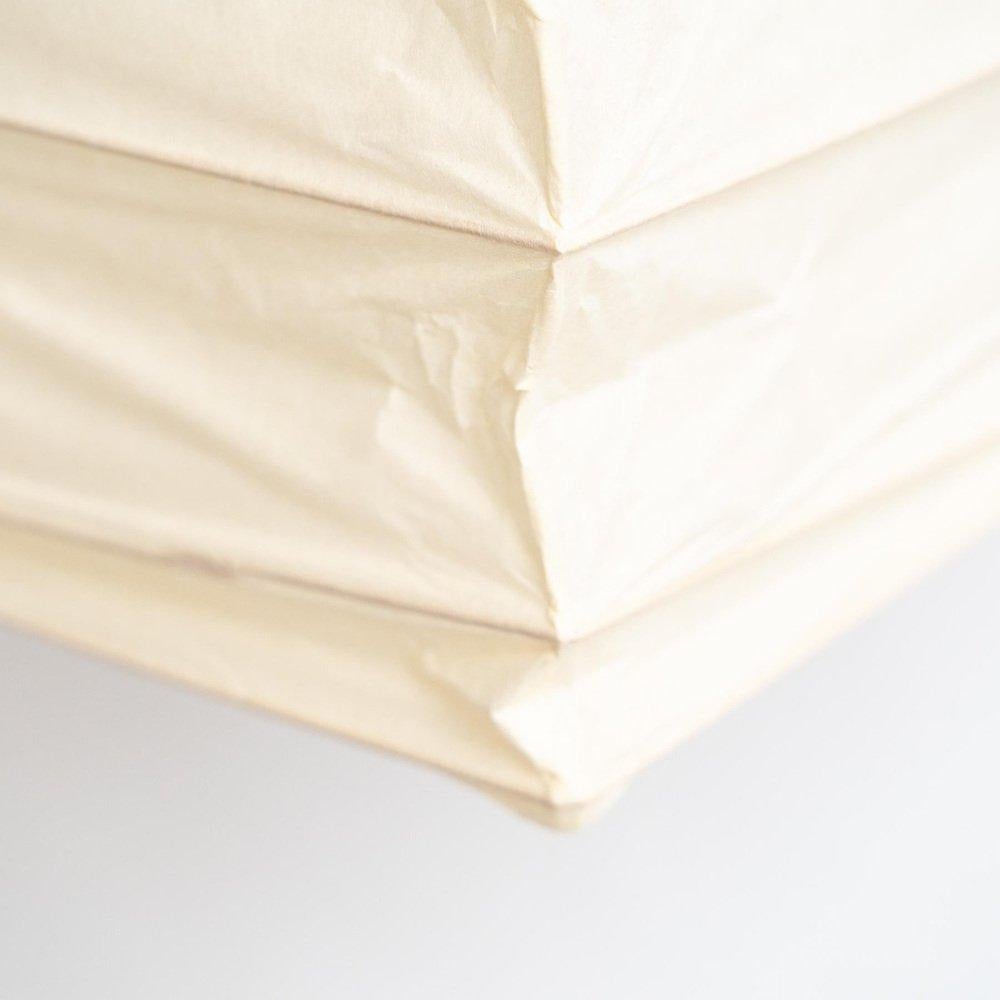 Isamu Noguchi Pendant Lamp Model 33X: A Timeless Illumination For Sale 1