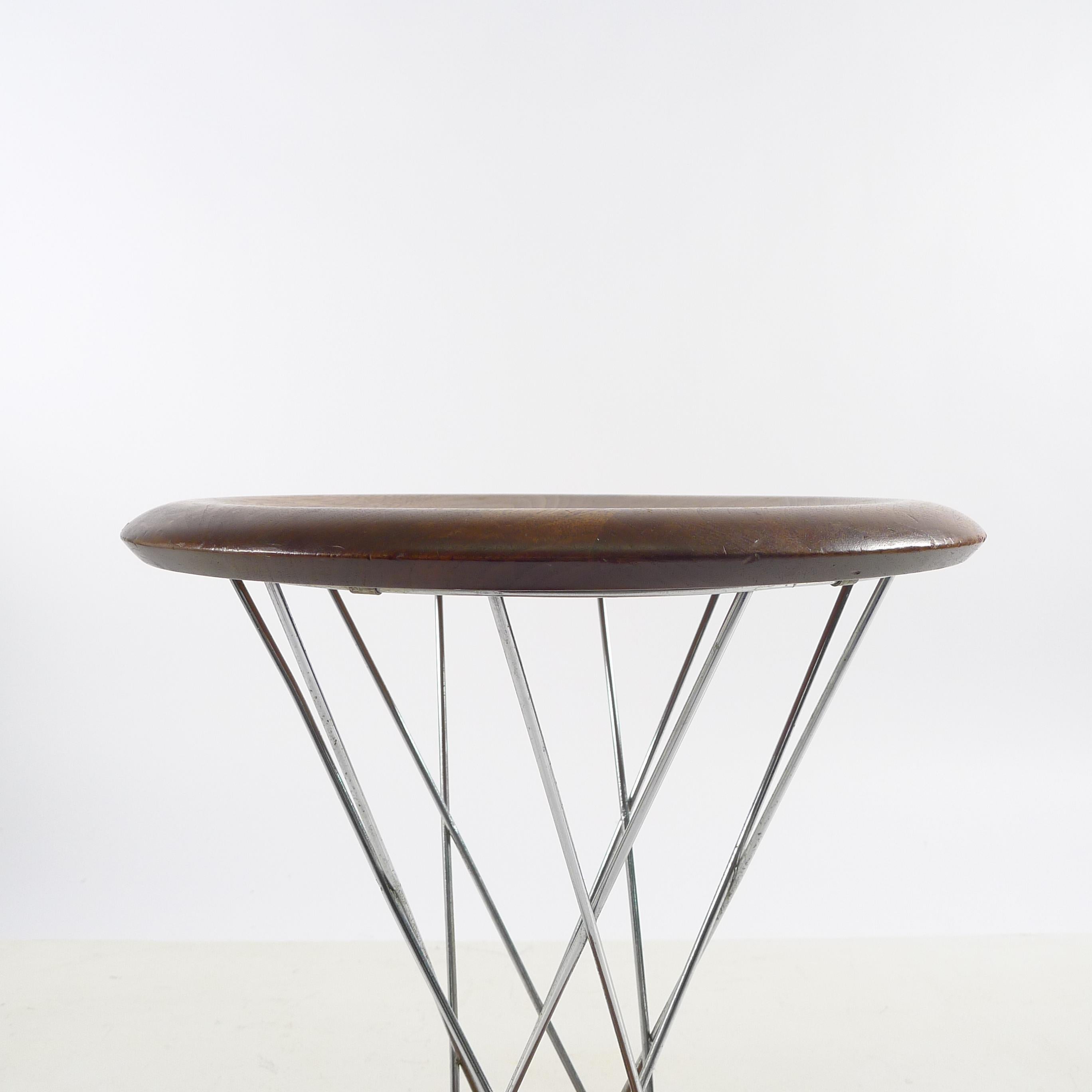 Metalwork Isamu Noguchi Rocking Stool, Model 86T, by Knoll 1954, Walnut and Chromed Steel