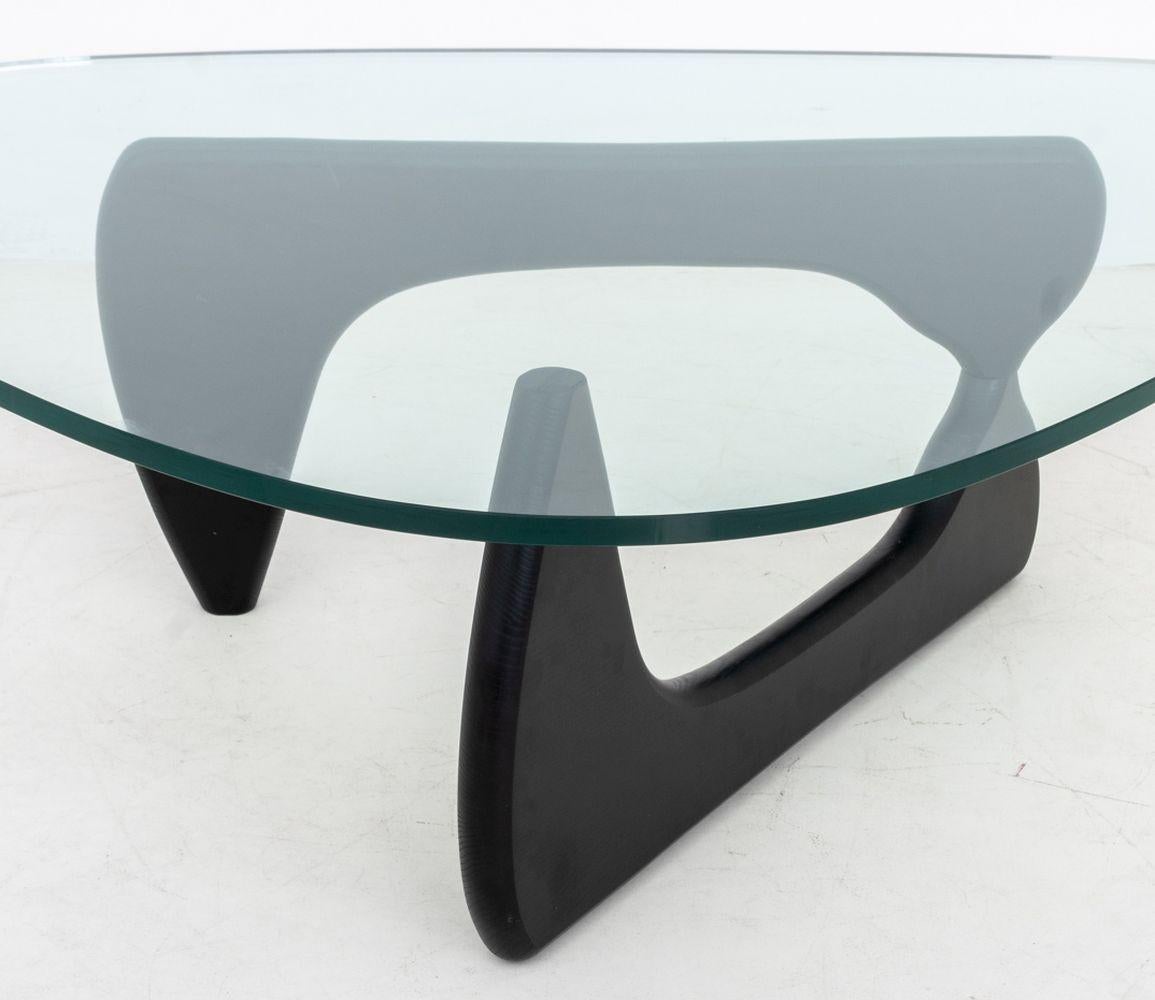 Modern Isamu Noguchi Style Amorphic Coffee Table For Sale