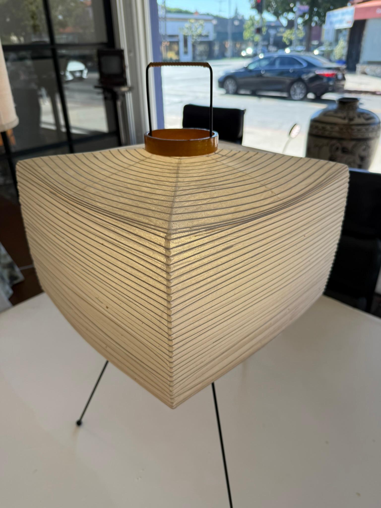 Metal Isamu Noguchi Table Lamp, Akari Model 7A For Sale