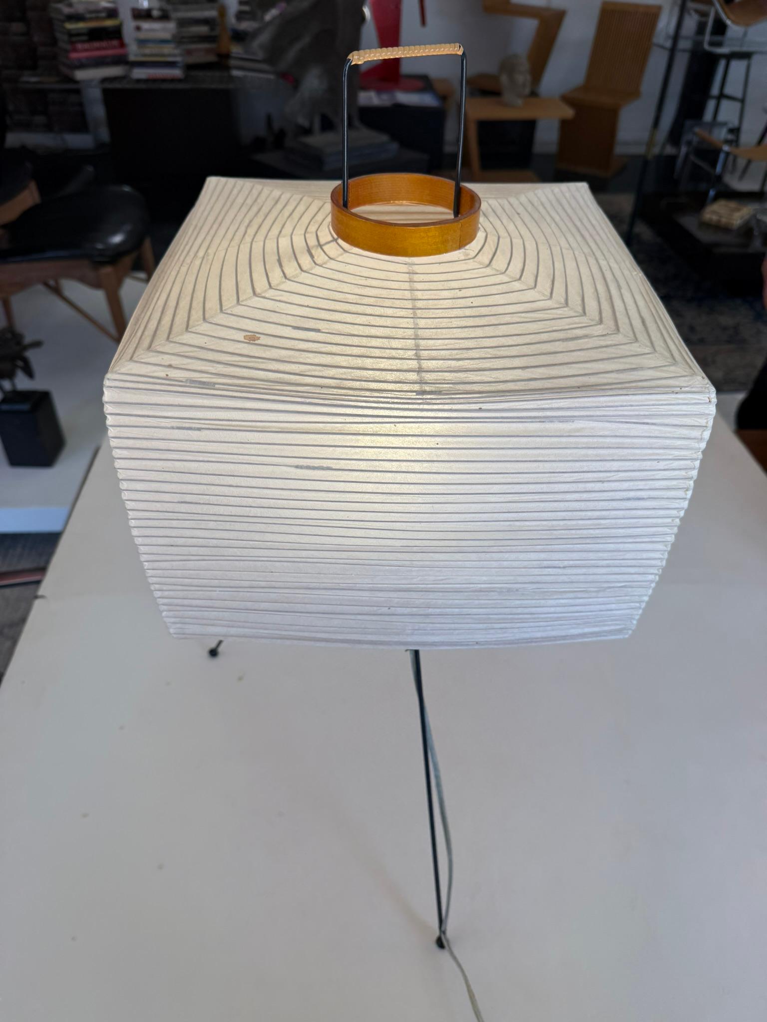 Isamu Noguchi Table Lamp, Akari Model 7A For Sale 1