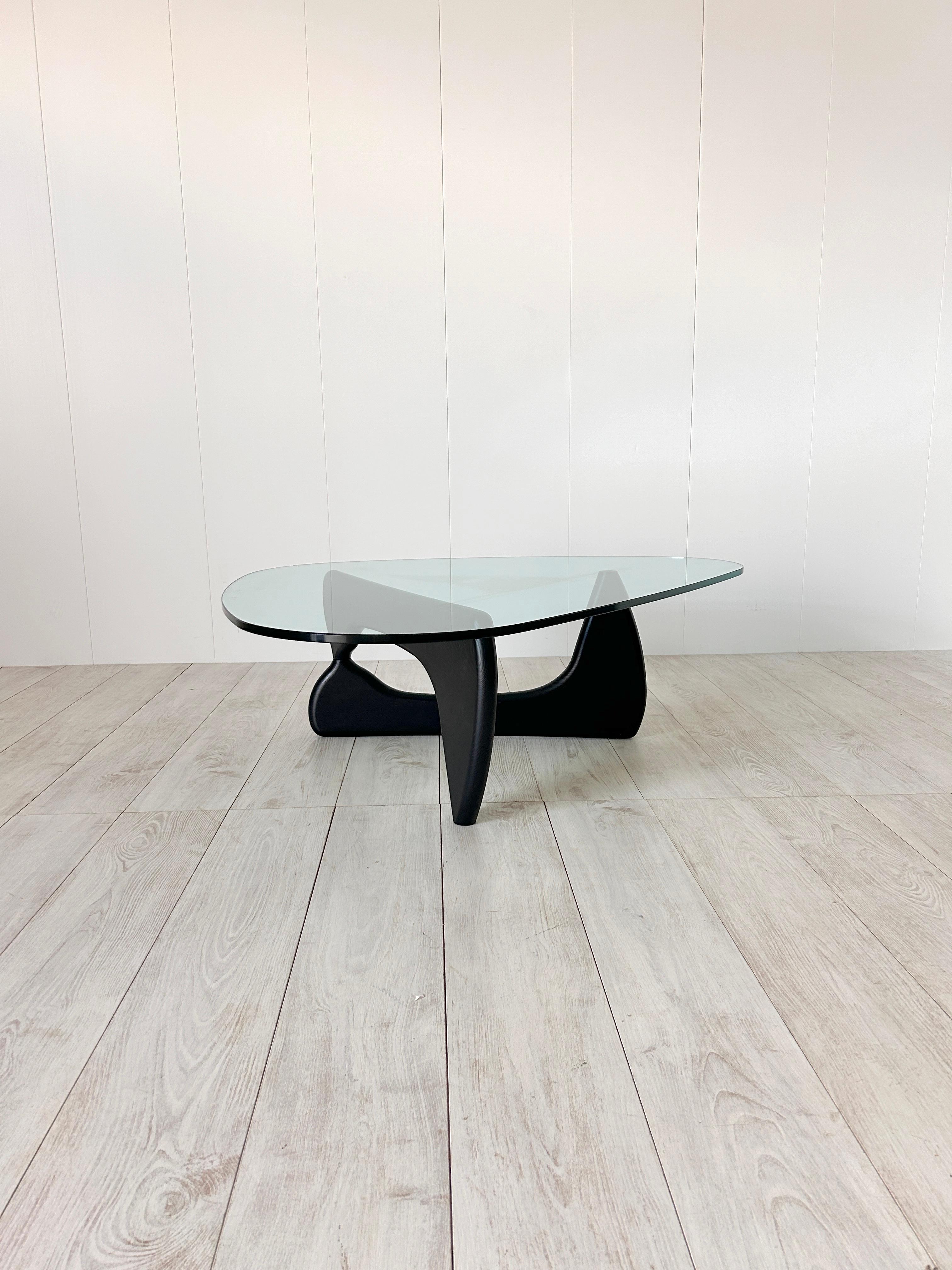 Isamu Noguchi, Mesa de café, años 80 Italian
