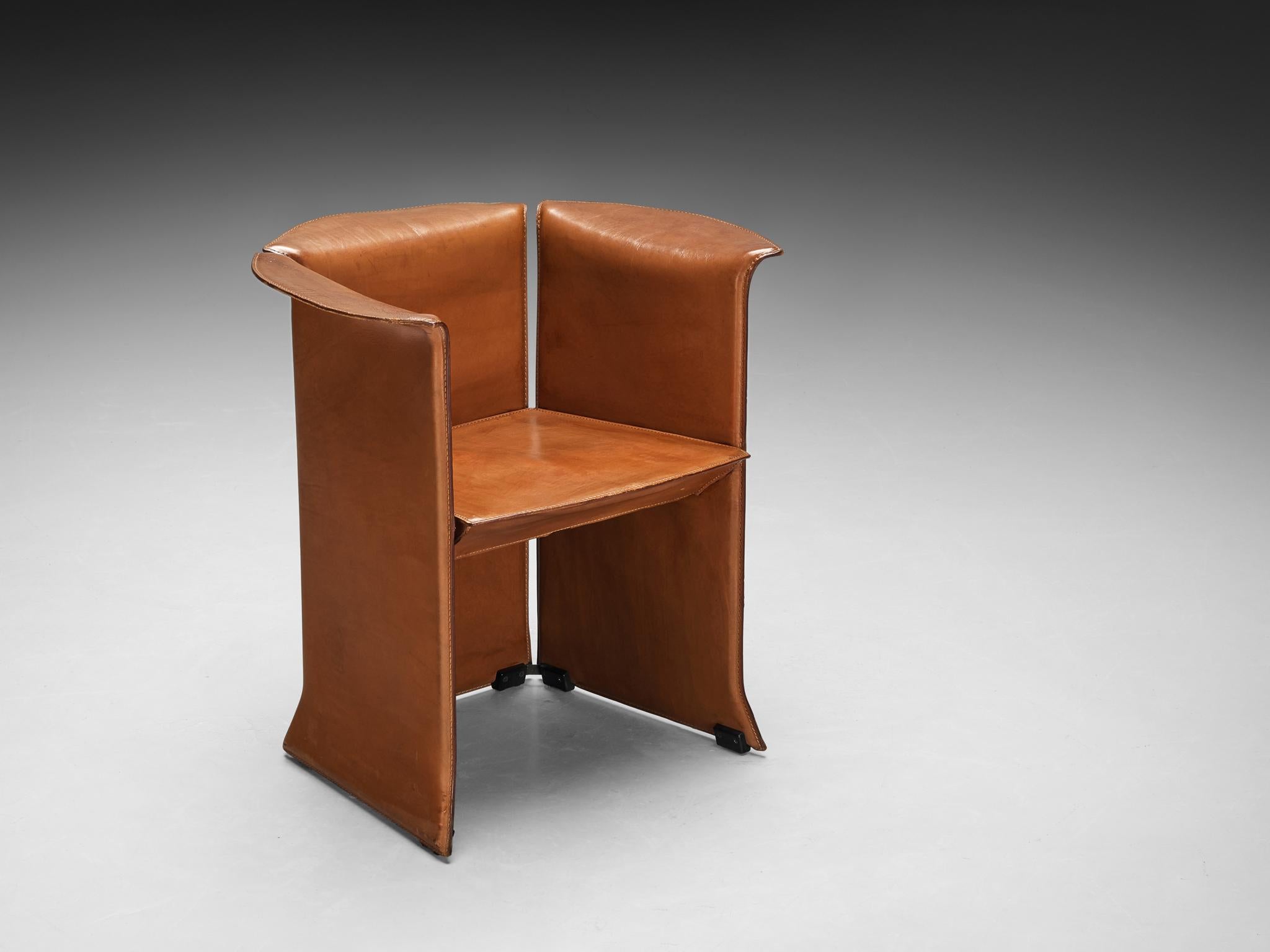 Isao Hosoe for Cassina 'Artù' Armchairs in Cognac Brown Leather For Sale 4
