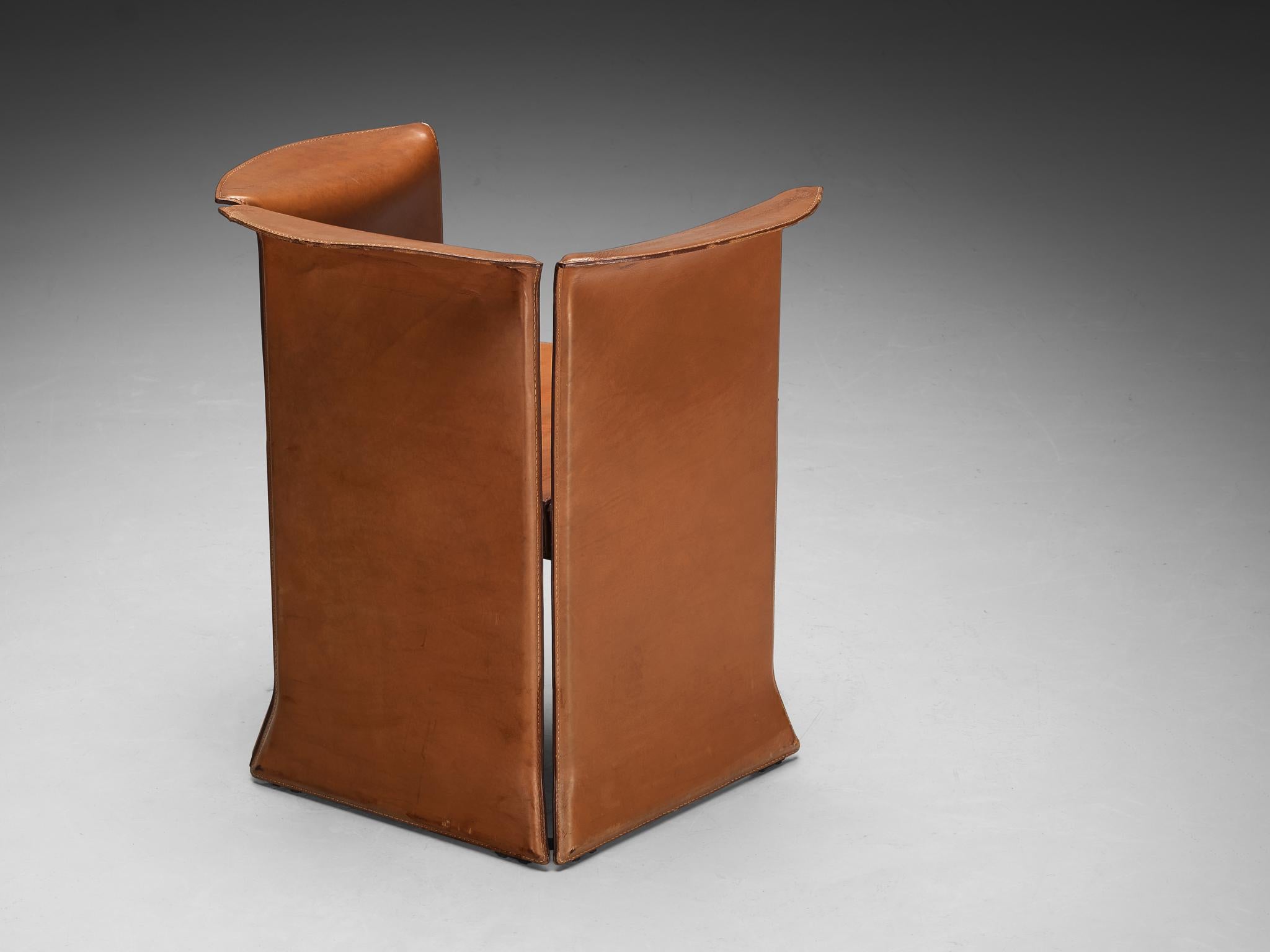 Isao Hosoe for Cassina 'Artù' Armchairs in Cognac Brown Leather For Sale 2