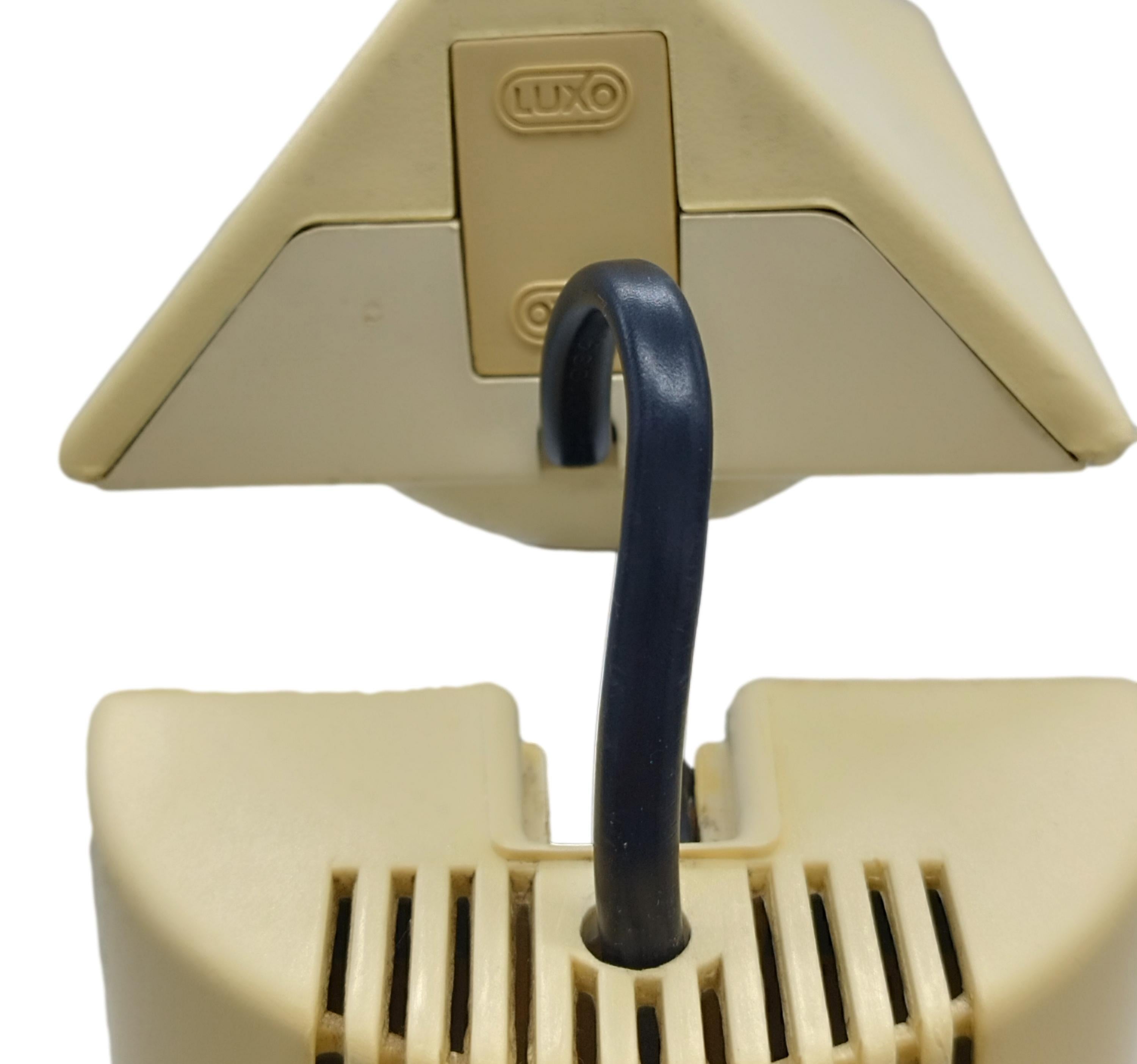 Fin du 20e siècle Lampe de bureau Picchio, Isao Hosoe pour Luxo Italiana, Italie, années 1980 en vente