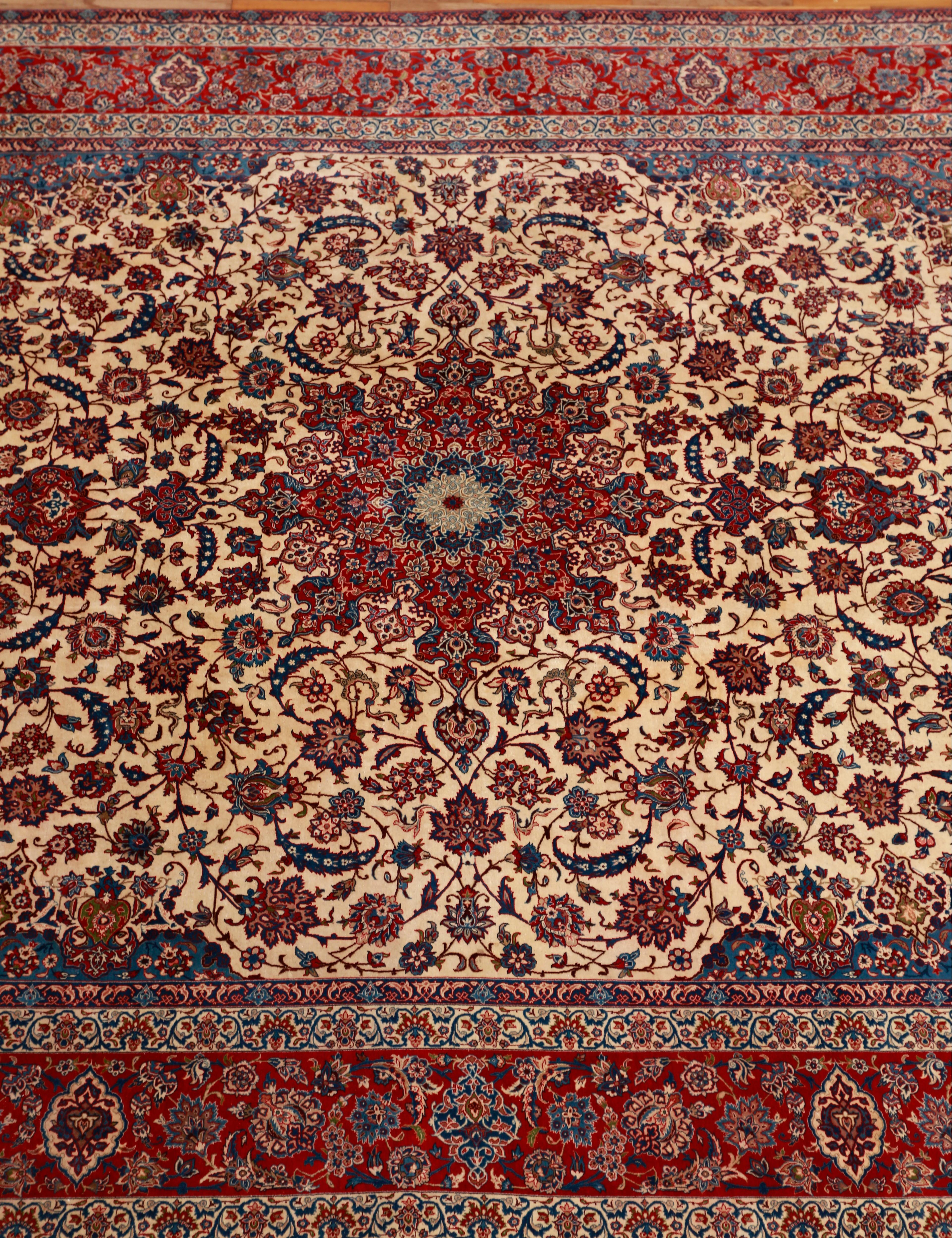Isfahan Persian carpet 400 X 260 cm million knots per m2 In Good Condition For Sale In STRAČOV, CZ