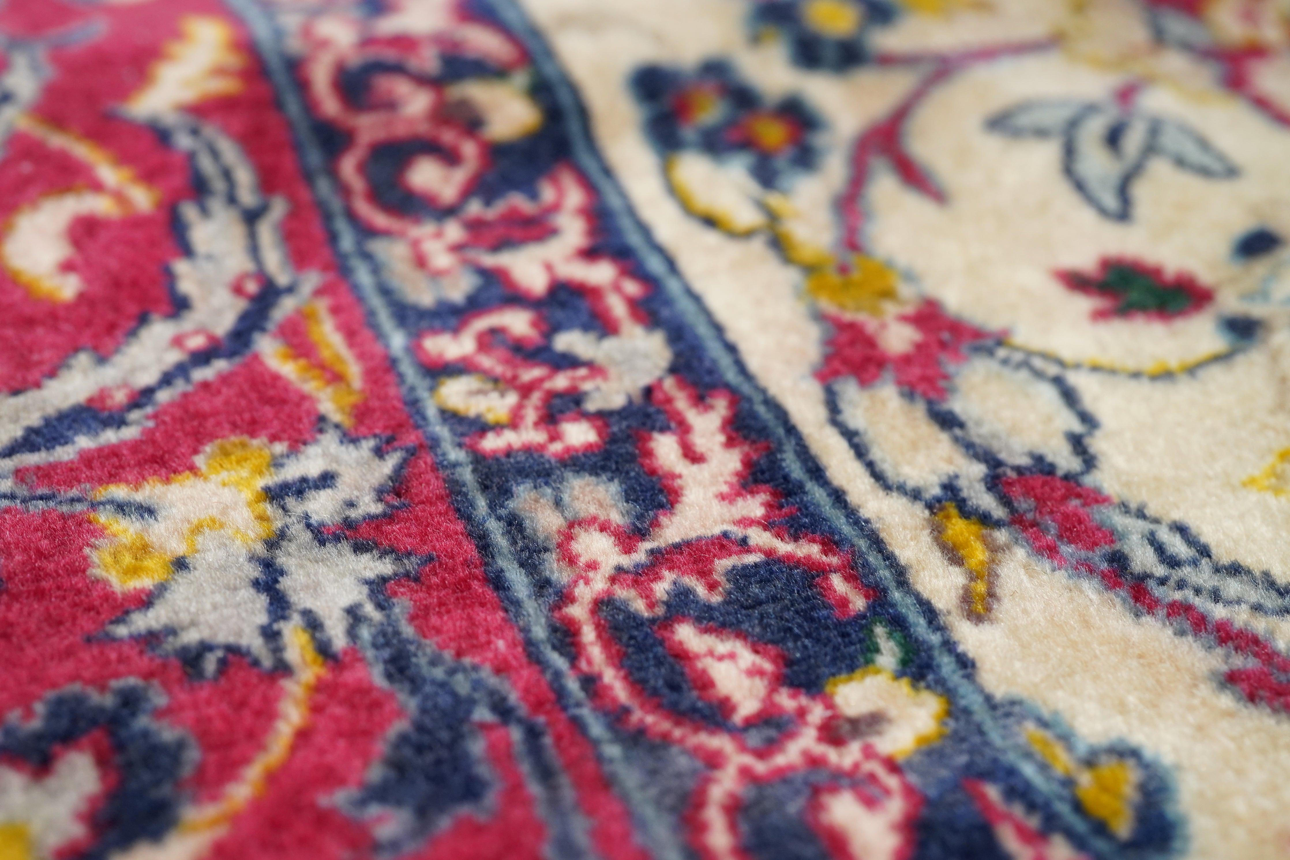 Isfahan-Teppich 3'6'' x 5'11'' (21. Jahrhundert und zeitgenössisch) im Angebot