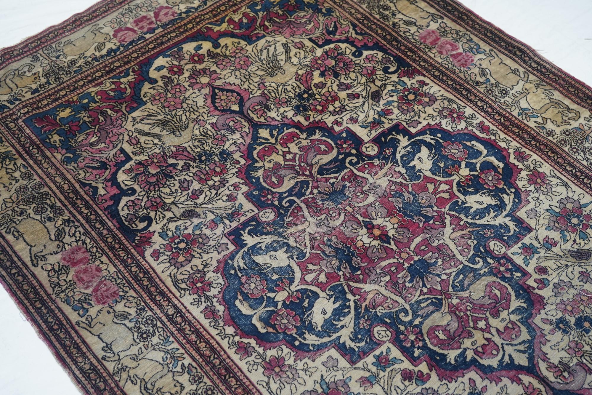 Early 20th Century Isfahan Rug For Sale