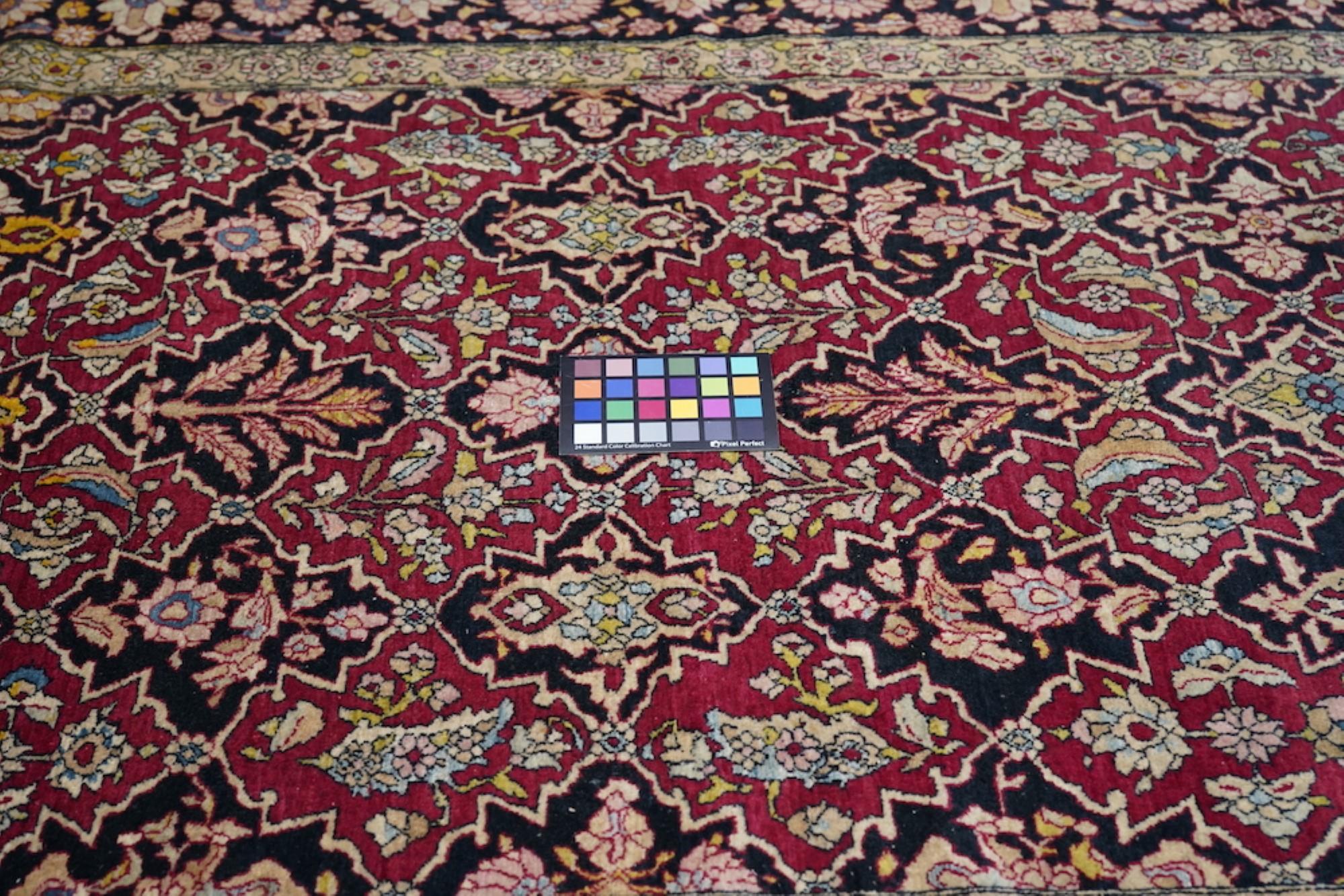Isfahan-Teppich (Wolle) im Angebot