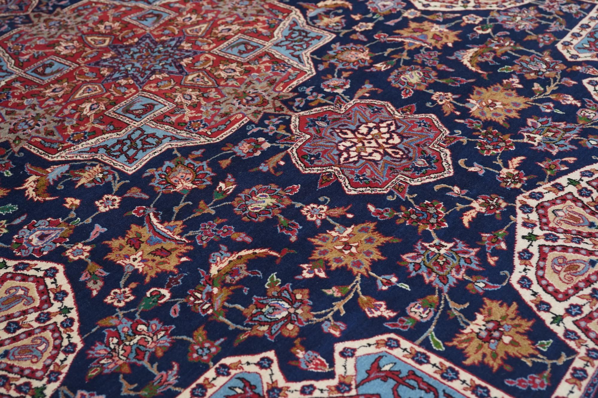 Wool Isfahan Rug