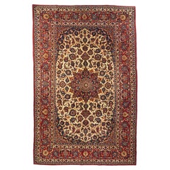 Feiner antiker persischer Isfahan-Teppich 6'10'' x 11'0''