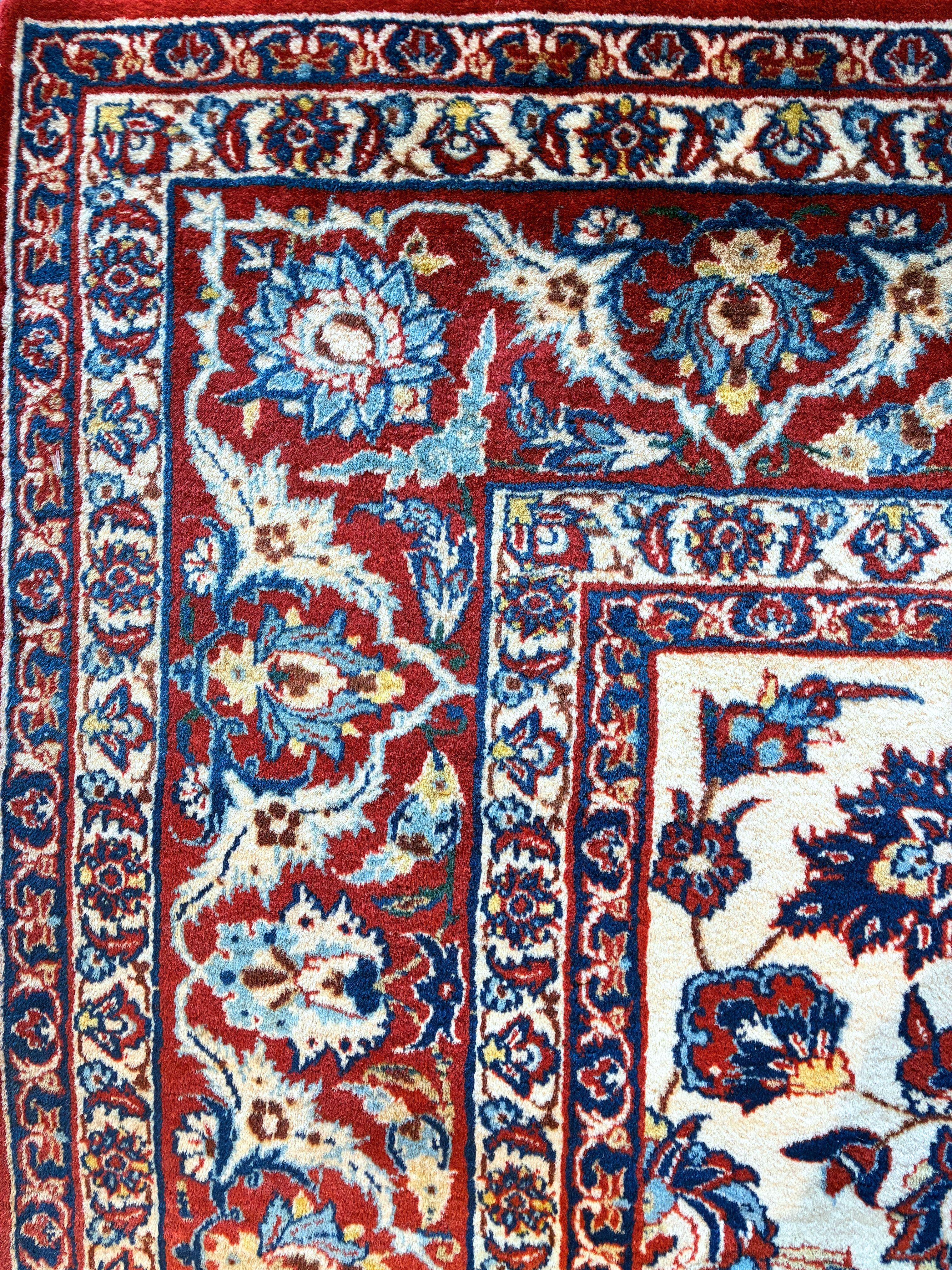 Persiano Tappeto Isfahan, metà del XX secolo in vendita