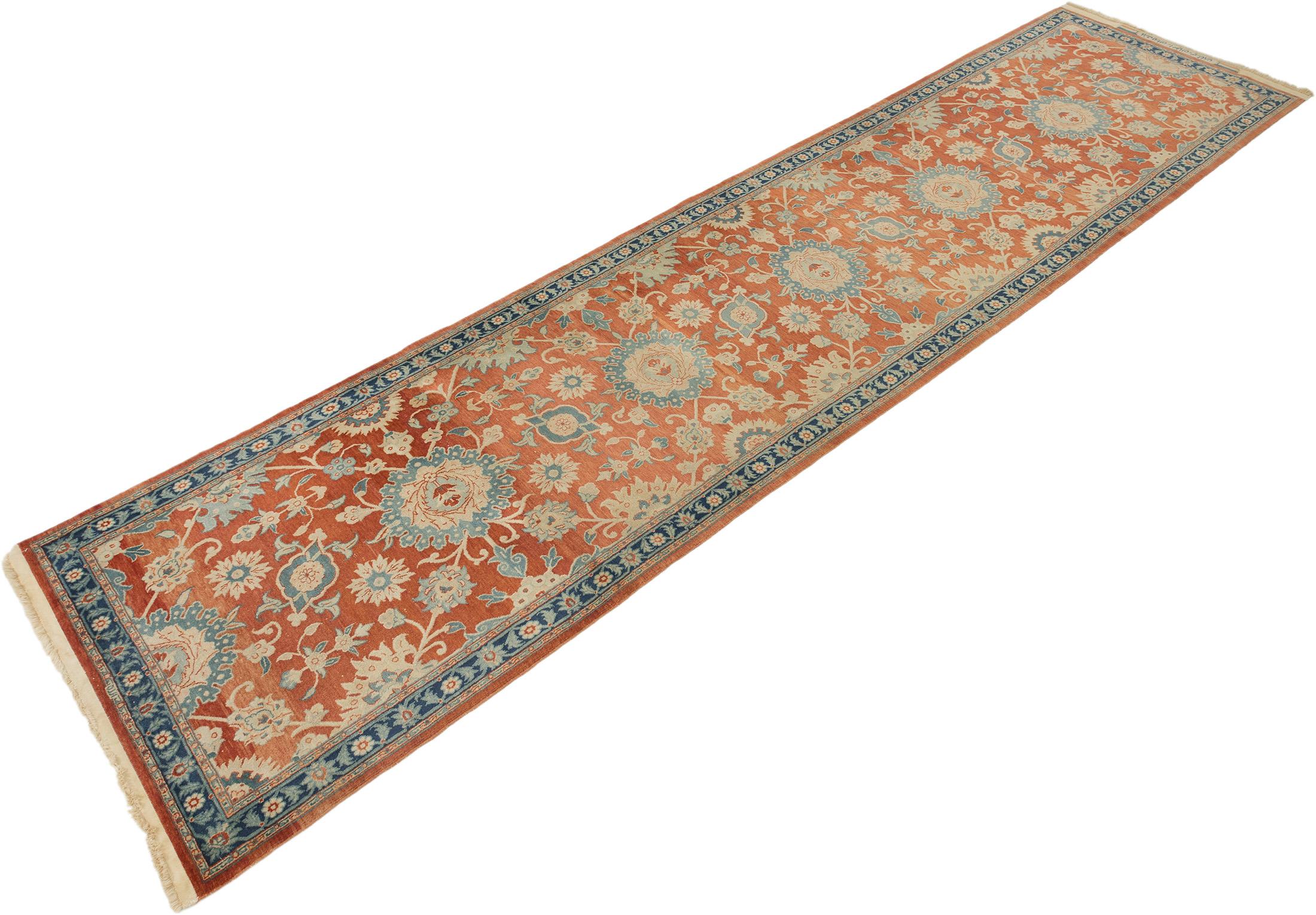 Isfahan Seyrafian Collection Läufer, handgeknüpft, 13,4 × 3,3 Fuß - rot und blau (Persisch) im Angebot