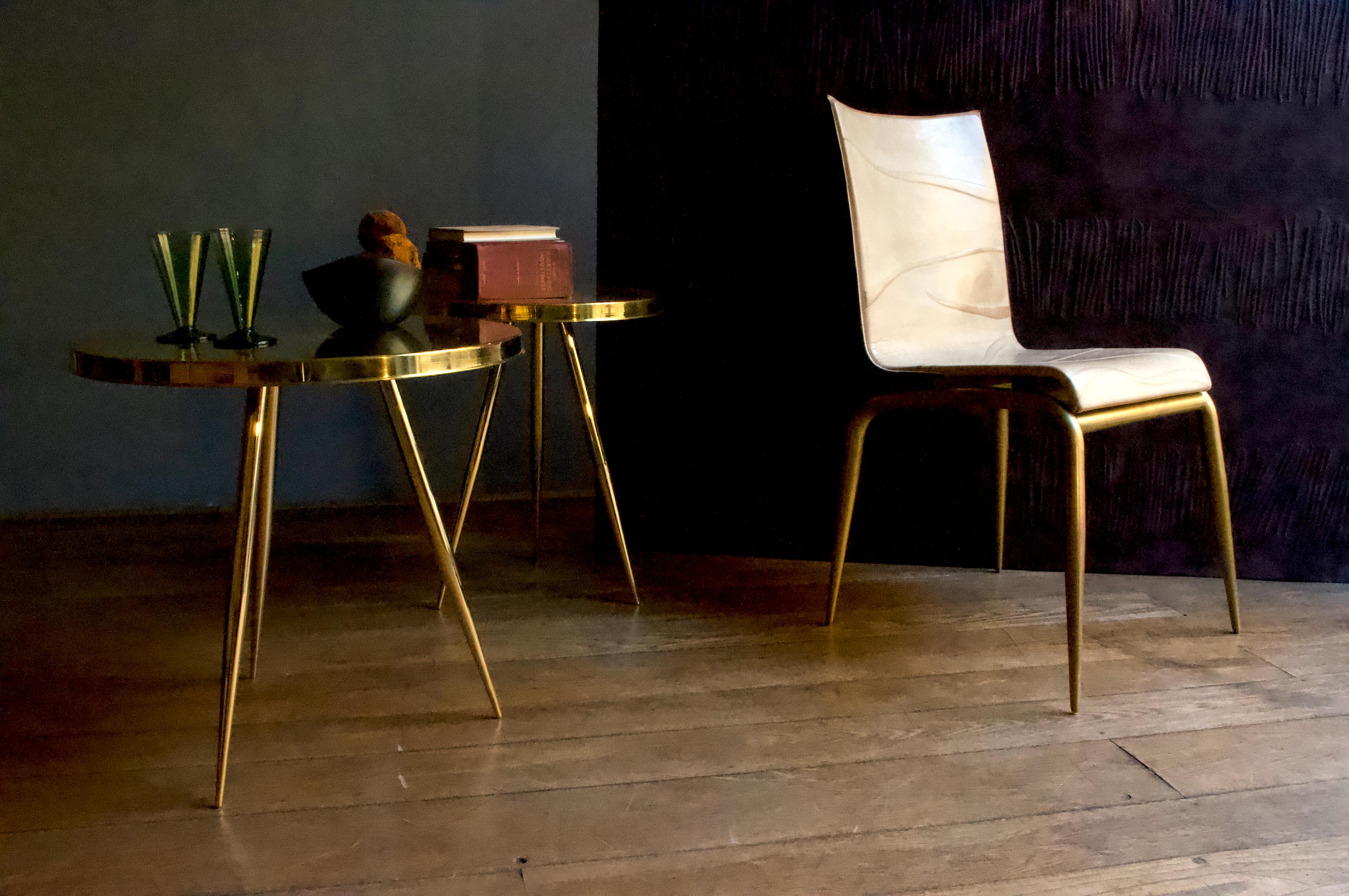 'Ishtar' Modern Coffee Table in Brass with Conical Ends For Sale 1