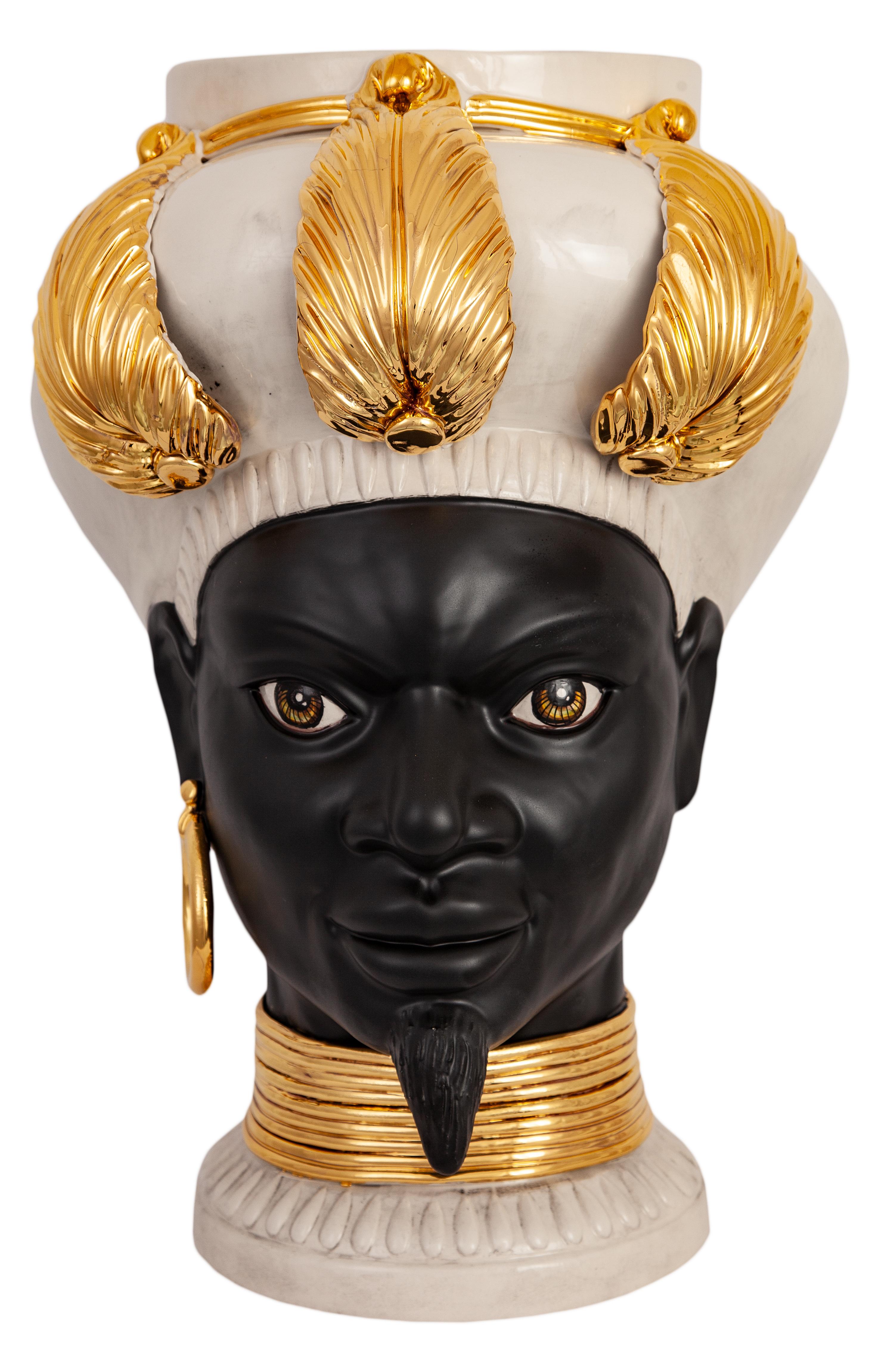 ISIDE I12, Man's Moorish Head, Handmade in Sicily, 2021 Centerpiece Size M Vase For Sale 12