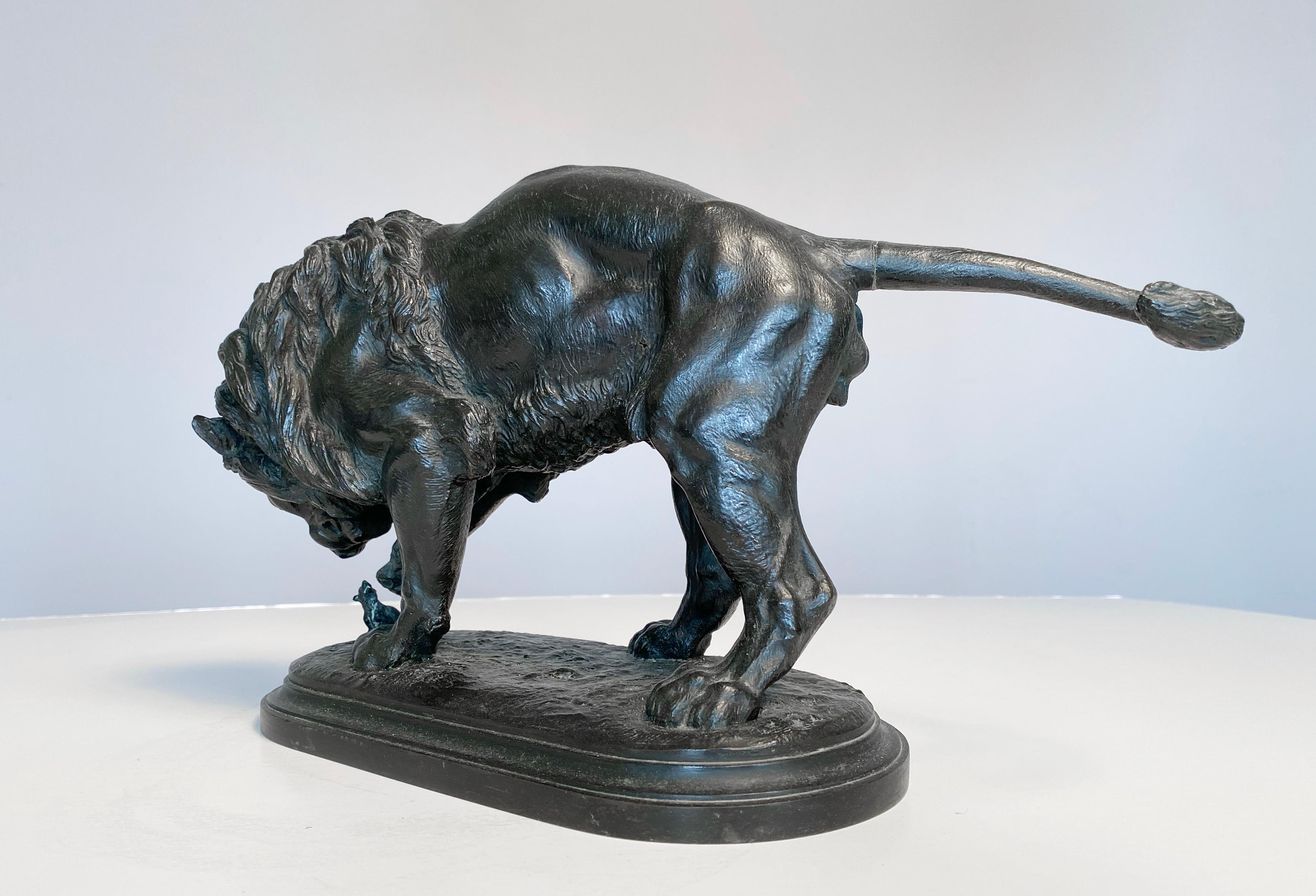 Isadore est l'un des plus grands animaliers de tous les temps et cet exemplaire est un exemple ludique et attachant de son travail !  
En particulier, ces bronzes constituent un élément distinctif et passionnant pour tout manteau de cheminée ou