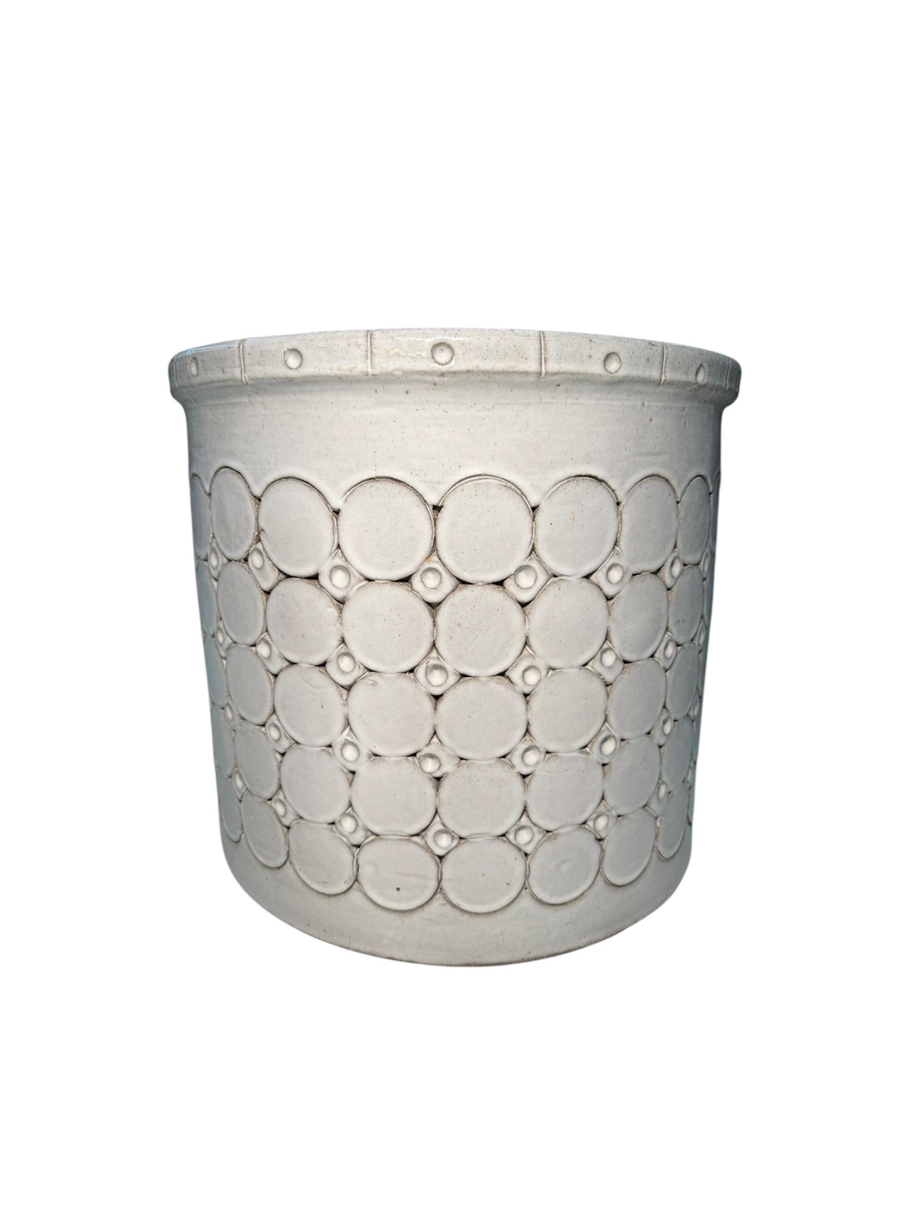 Isla Del Sol Puerto Rican Stoneware Round Planter In Good Condition For Sale In Guaynabo, PR