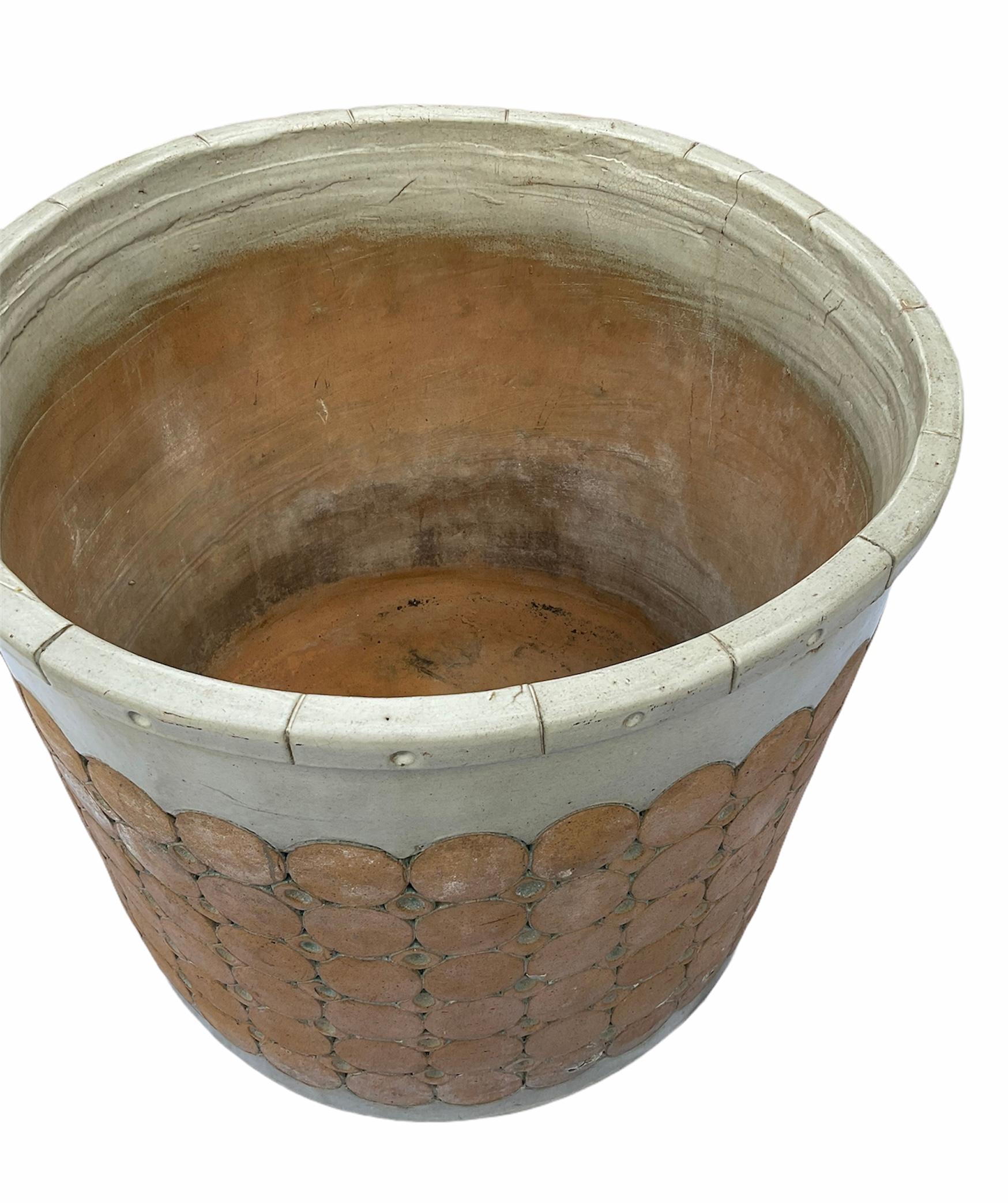 Hand-Crafted Isla Del Sol Puerto Rico Stoneware Round Planter
