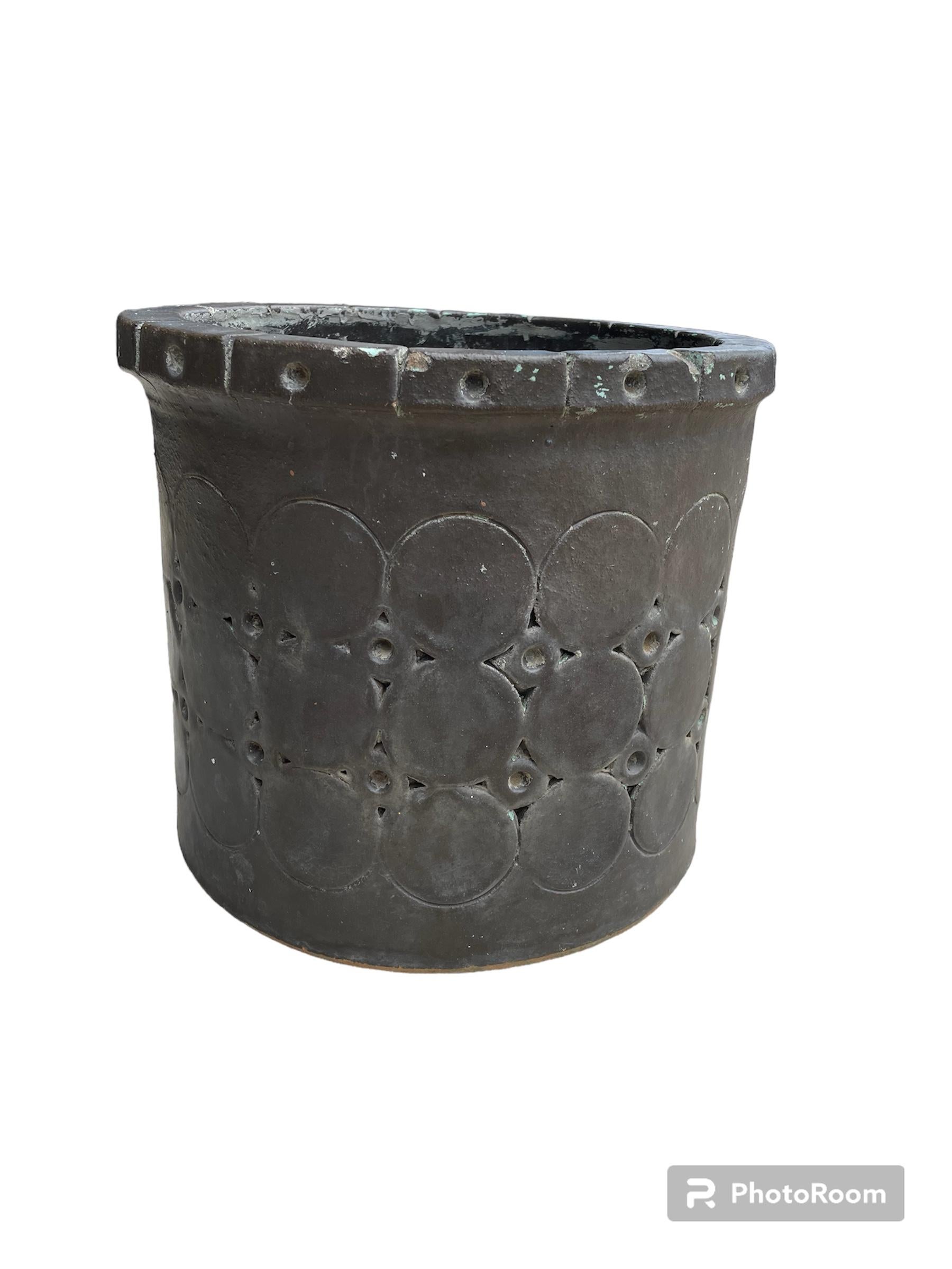 Isla Del Sol Stoneware Round Planter 5