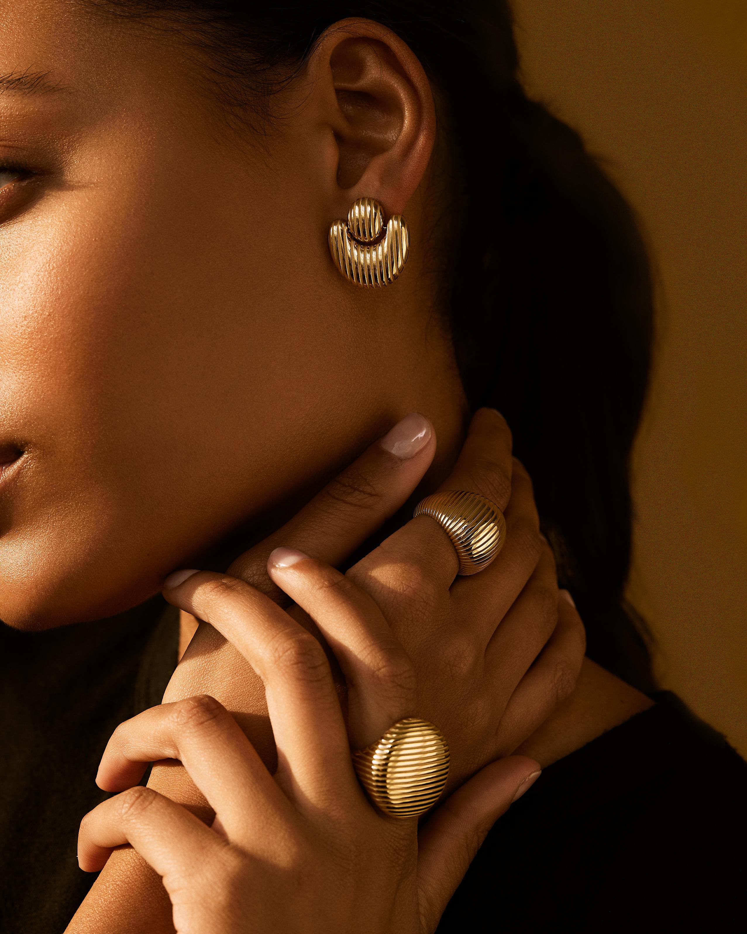 Modern Isla Nest Earrings For Sale