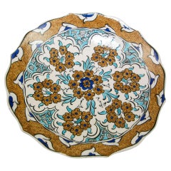 Assiette islamique en céramique de style Iznik peinte à la main en Turquie années 1950