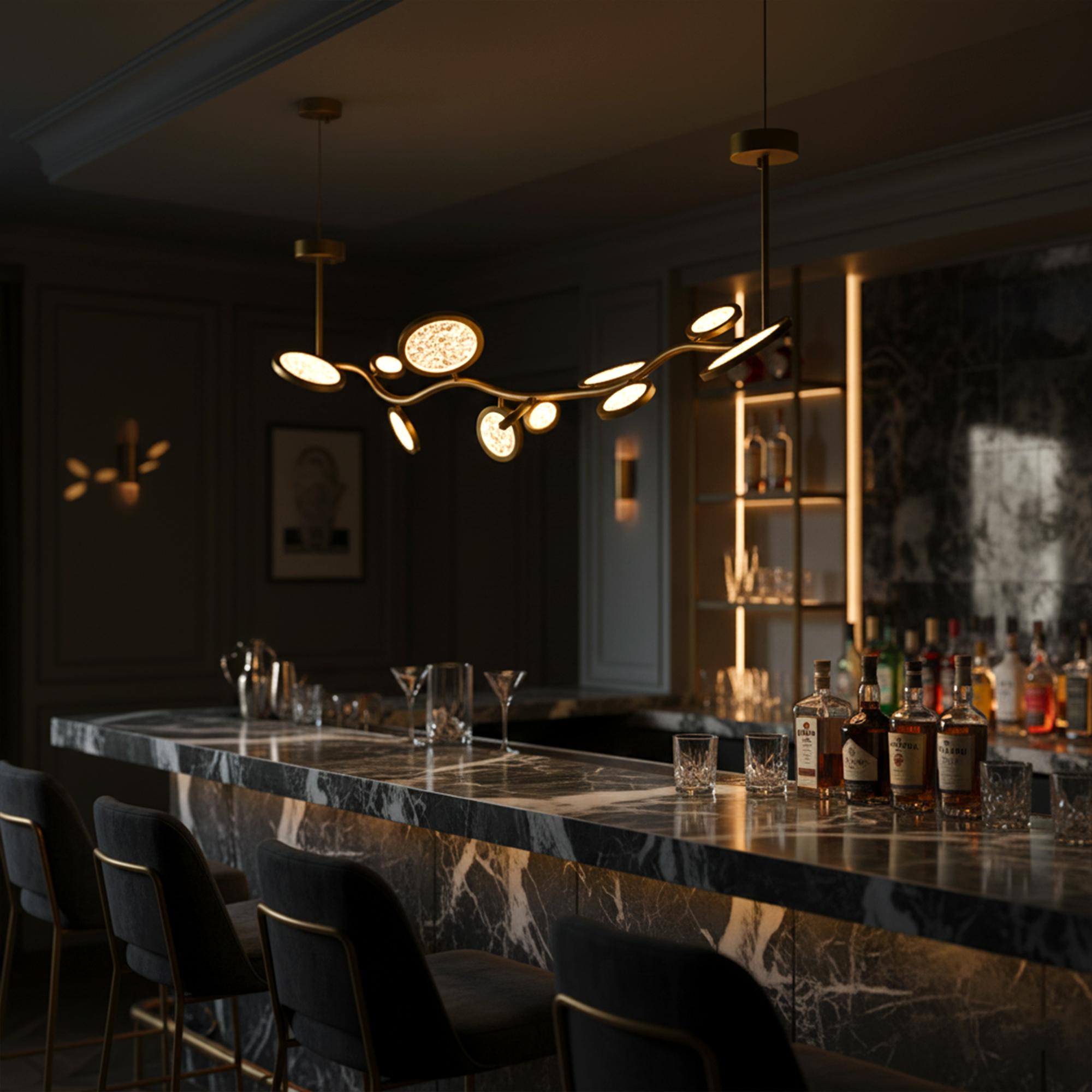 Lampade a sospensione a isola - Design a cerchi in ottone e vetro in vendita 1