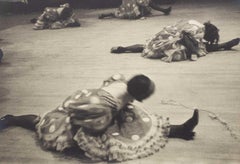 Ballerine di Cancan, Moulin Rouge, Parigi, 1931 - Ilse A. Bing (Fotografia B/N)