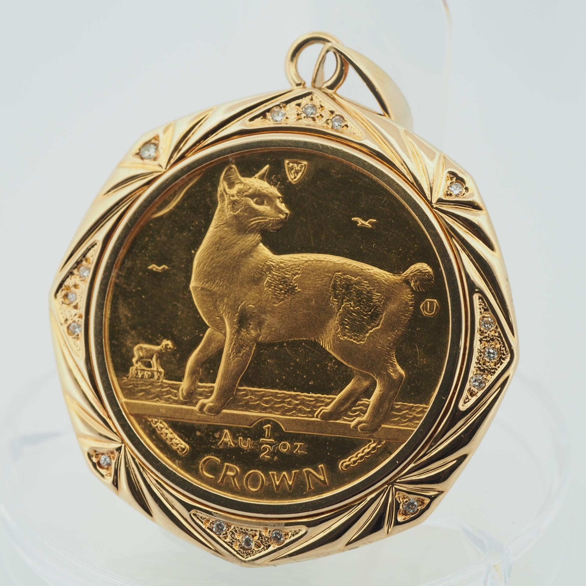 Item: Authentic Isle of Man 1994 Japanese Bobtail Cat Coin Pendant Top
Stone: Diamonds ( total 0.11ct)
Metal: Coin-24K Yellow Gold, Pendant top Setting Metal -18K Yellow Gold
Pendant Top Measurement: 39 mm
Weight: 26.5 Grams (total)
Condition: Used