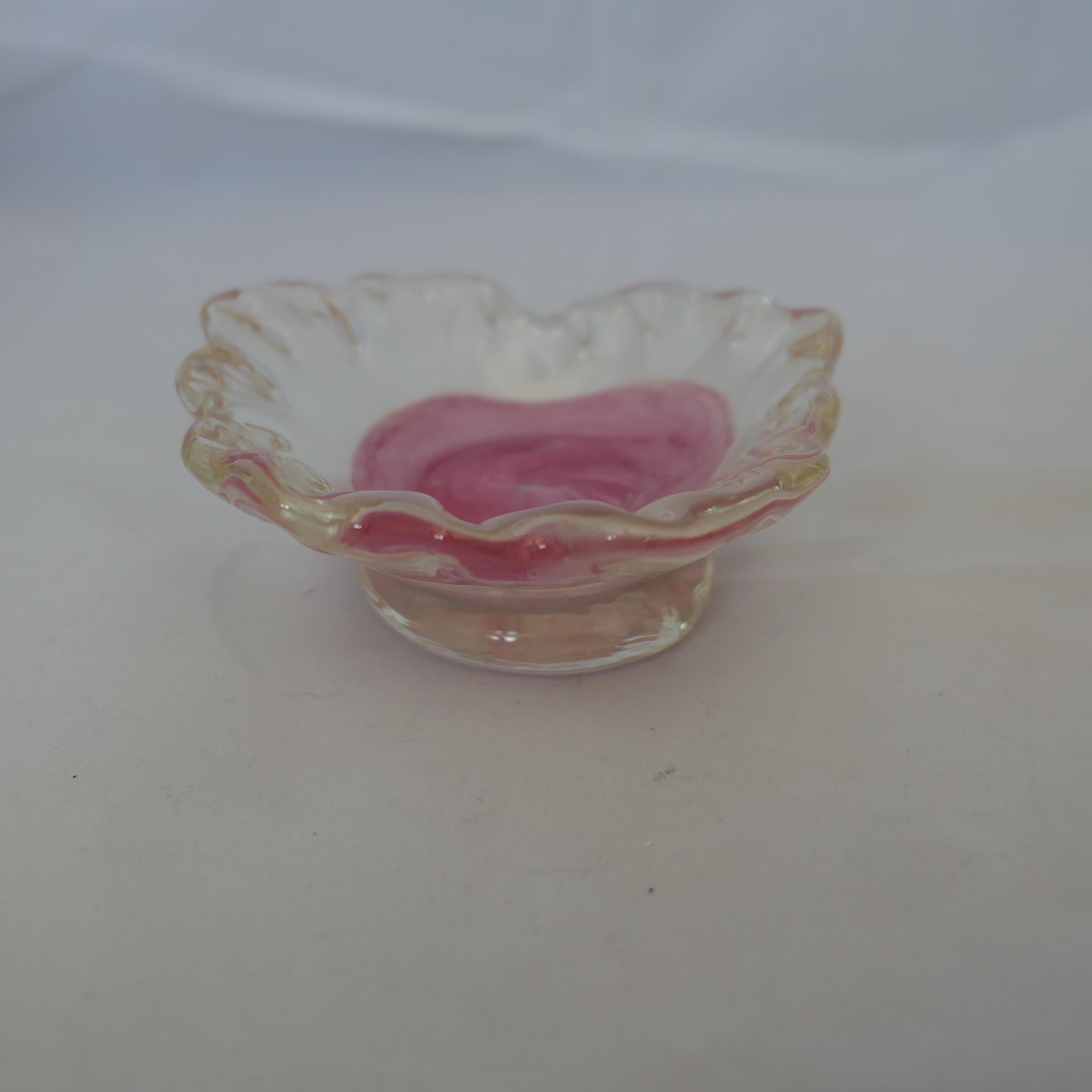 Mid-20th Century Isle of Wight Art Glass Cased Dish in Shades of Pink, with a Ruffled top    For Sale