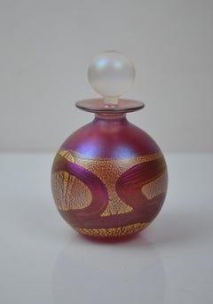 Bottiglia di profumo in vetro dello Studio A dell'Isle of Wight - rosa e oro cangiante, vintage