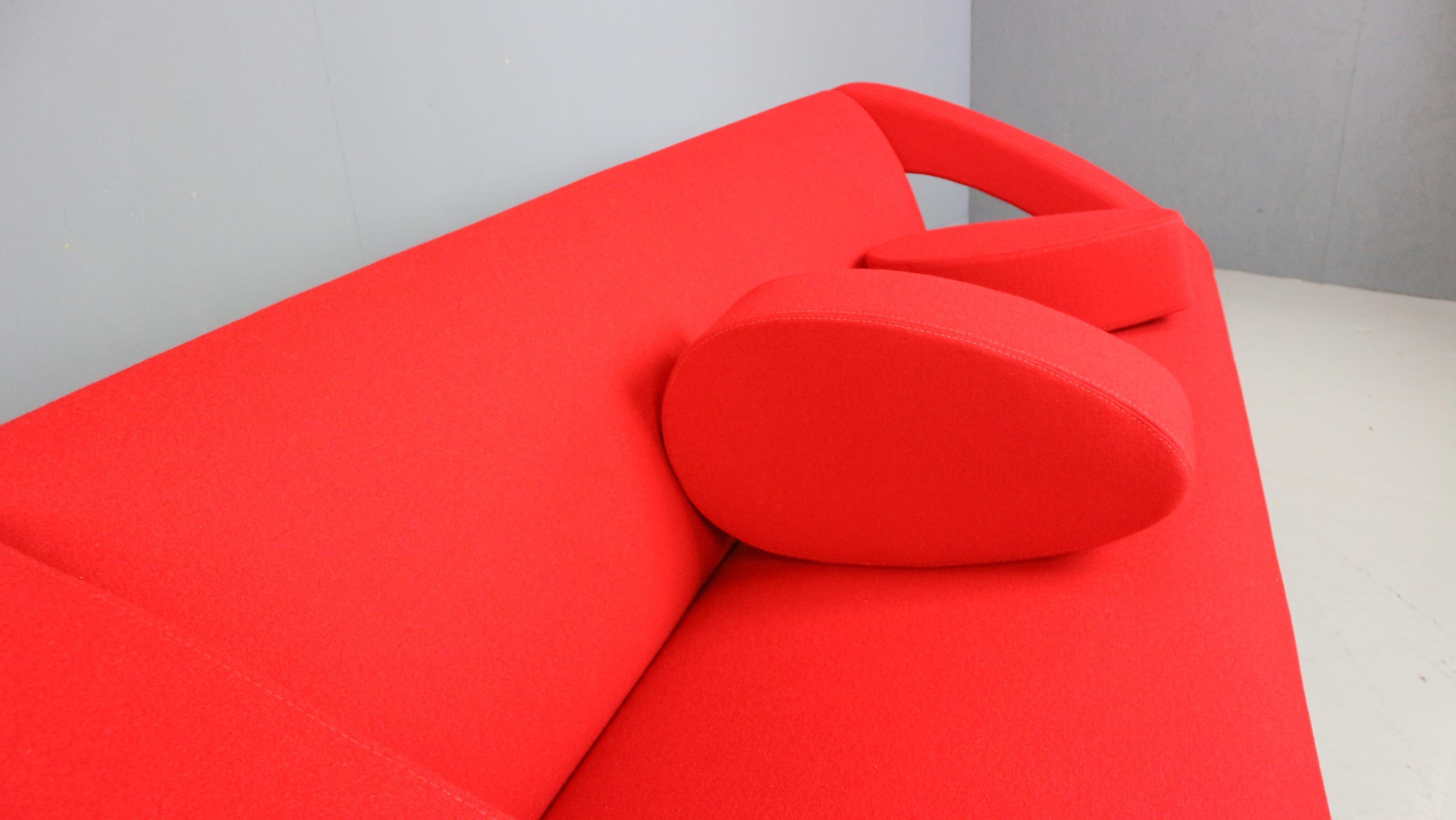 Isobel sofa design Van Der Kley - Artifort 2003 13