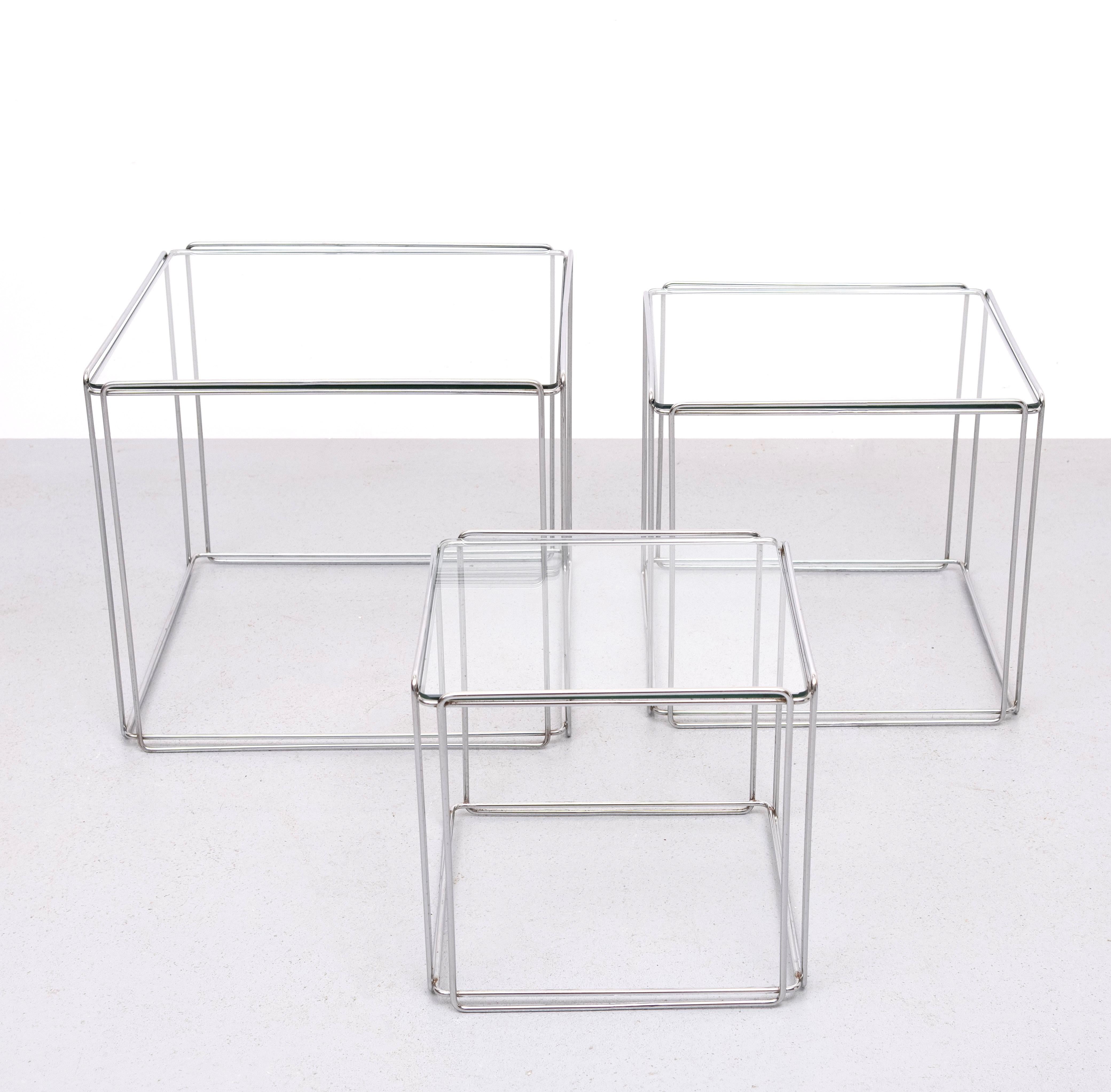 Isocèle Tables gigognes en chrome Max Sauze, 1970 France Bon état - En vente à Den Haag, NL