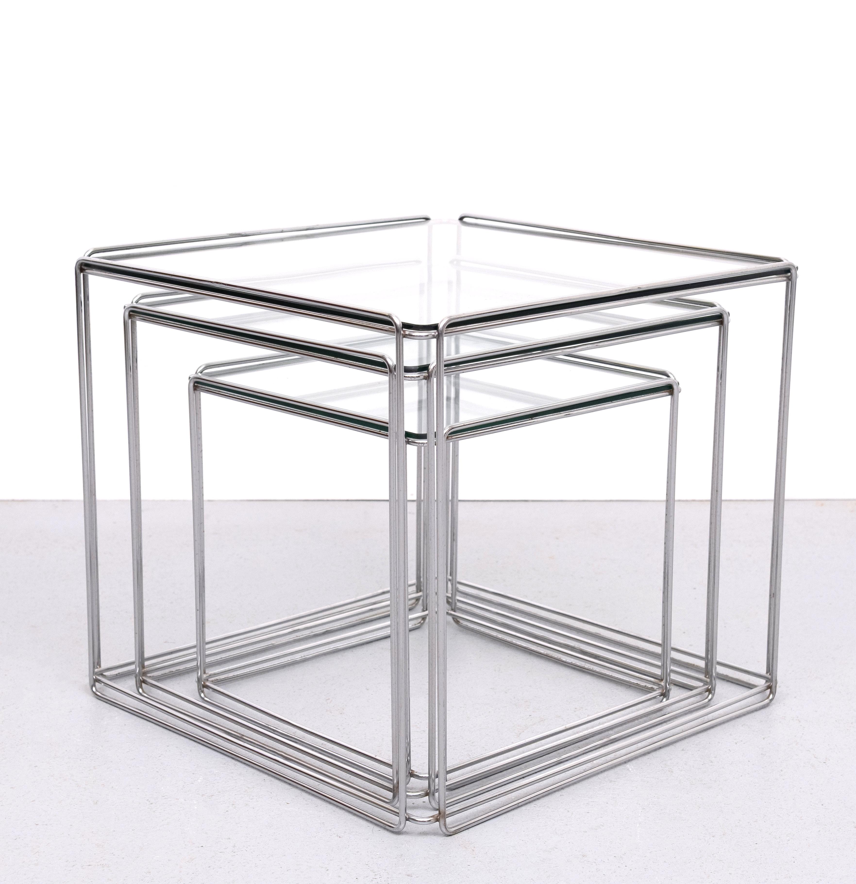 Chrome Isocèle Tables gigognes en chrome Max Sauze, 1970 France en vente