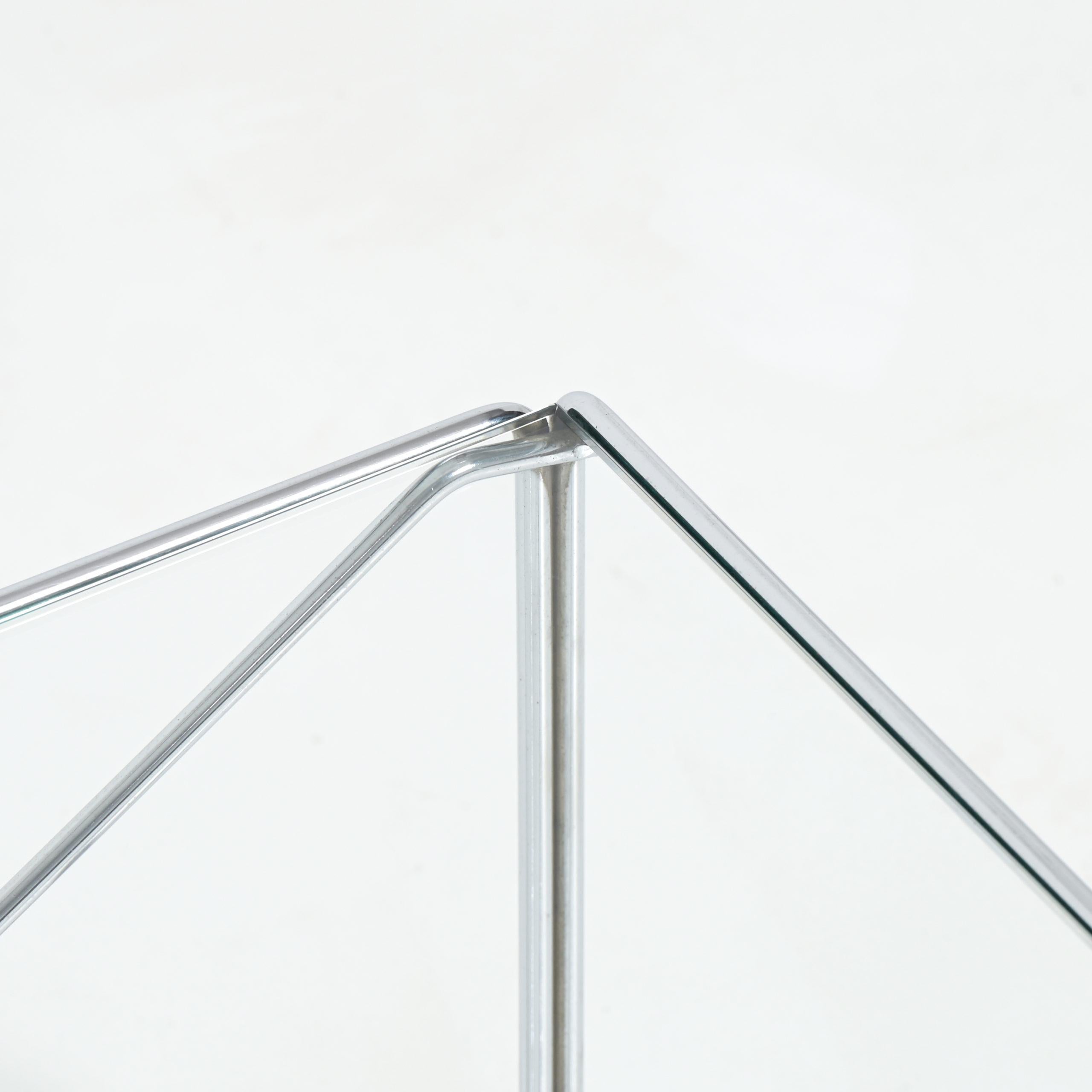 Table basse Isocèle par Max Sauze Bon état - En vente à Vlimmeren, BE