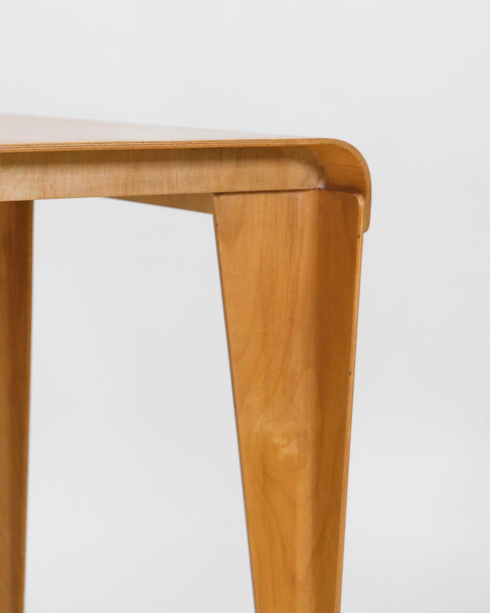 Bouleau Table de salle à manger Isokon Plus par Windmill Furniture conçue par Marcel Breuer en vente