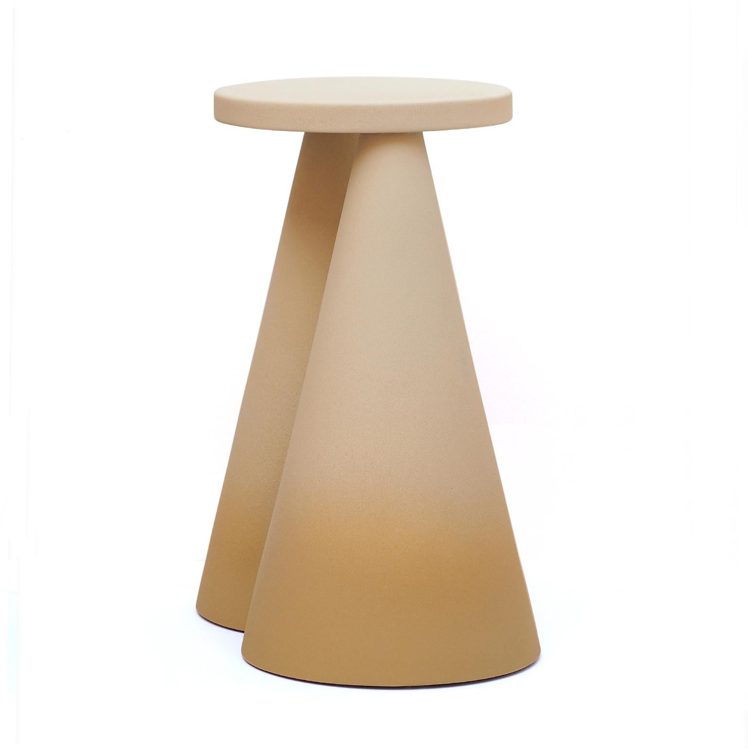 Isola/ Keramik-Beistelltisch/ Honig, entworfen von Cara/Davide für Portego (Italienisch) im Angebot