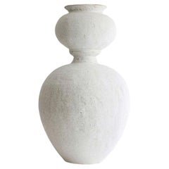 Vase en grès « Isolated N.31 » de Raquel Vidal et Pedro Paz