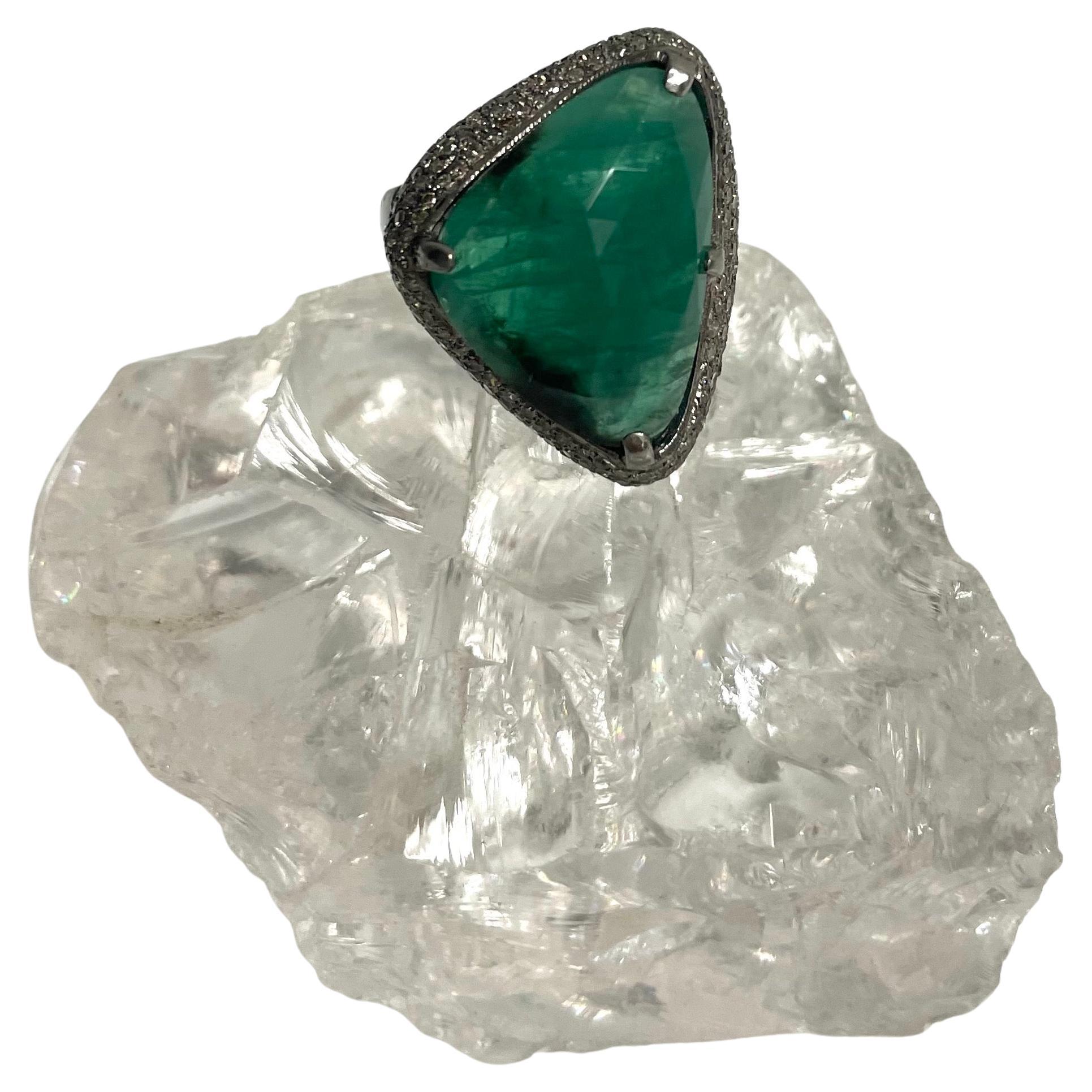 Isosceles Triangle Faceted Emerald with Pave Diamond Ring For Sale 3