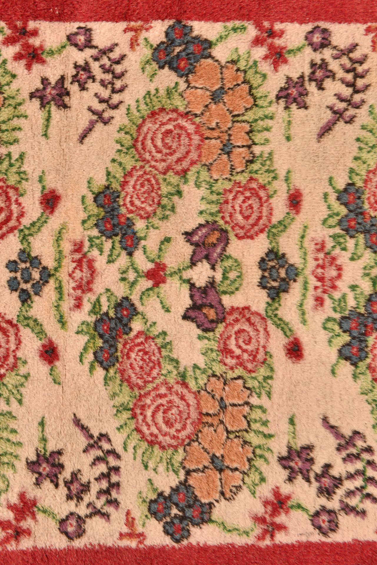 Hand-Knotted Isparta Carpet with Bunches of Flowers For Sale