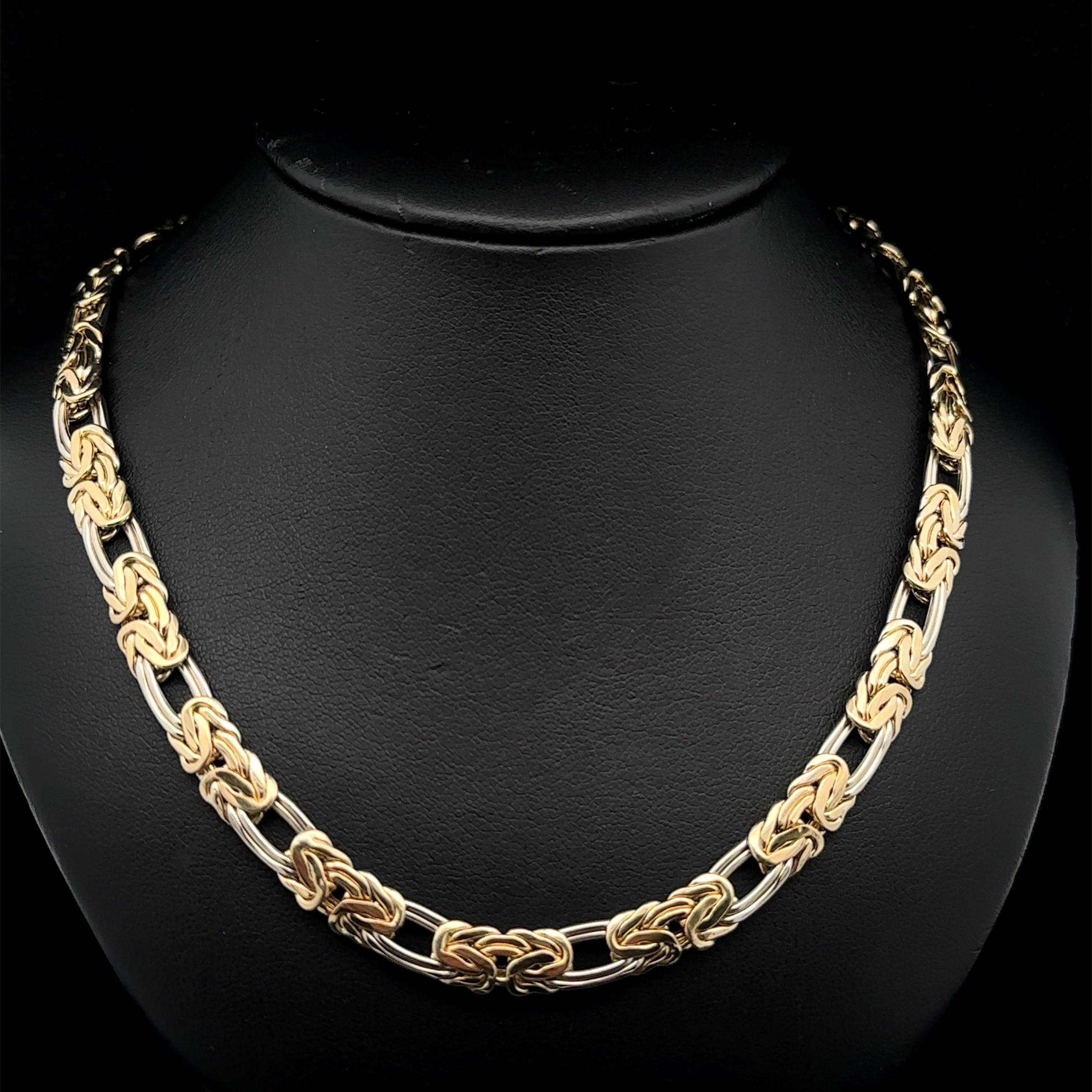 MATERIAL : Or jaune et blanc 14k massif 
Poids : 16,07 grammes
Type de chaîne : 17