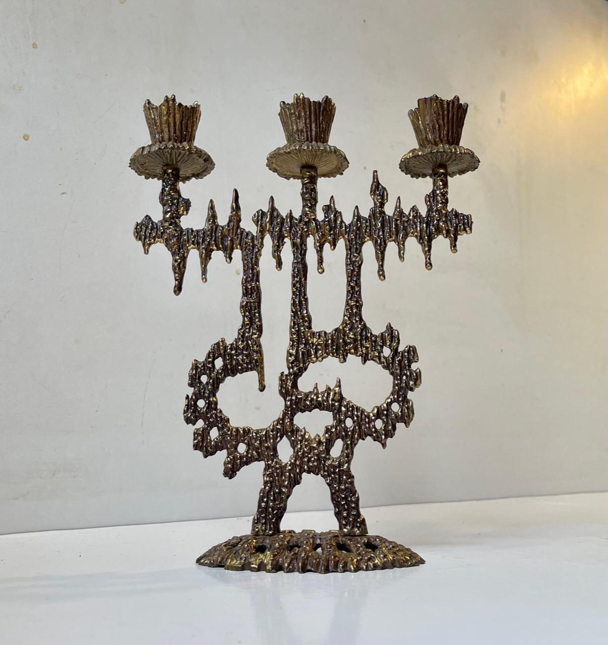 Mid-20th Century Israeli Brutalist Hanukkah Menorah Bronze Candleholder from Wainberg, 1960s